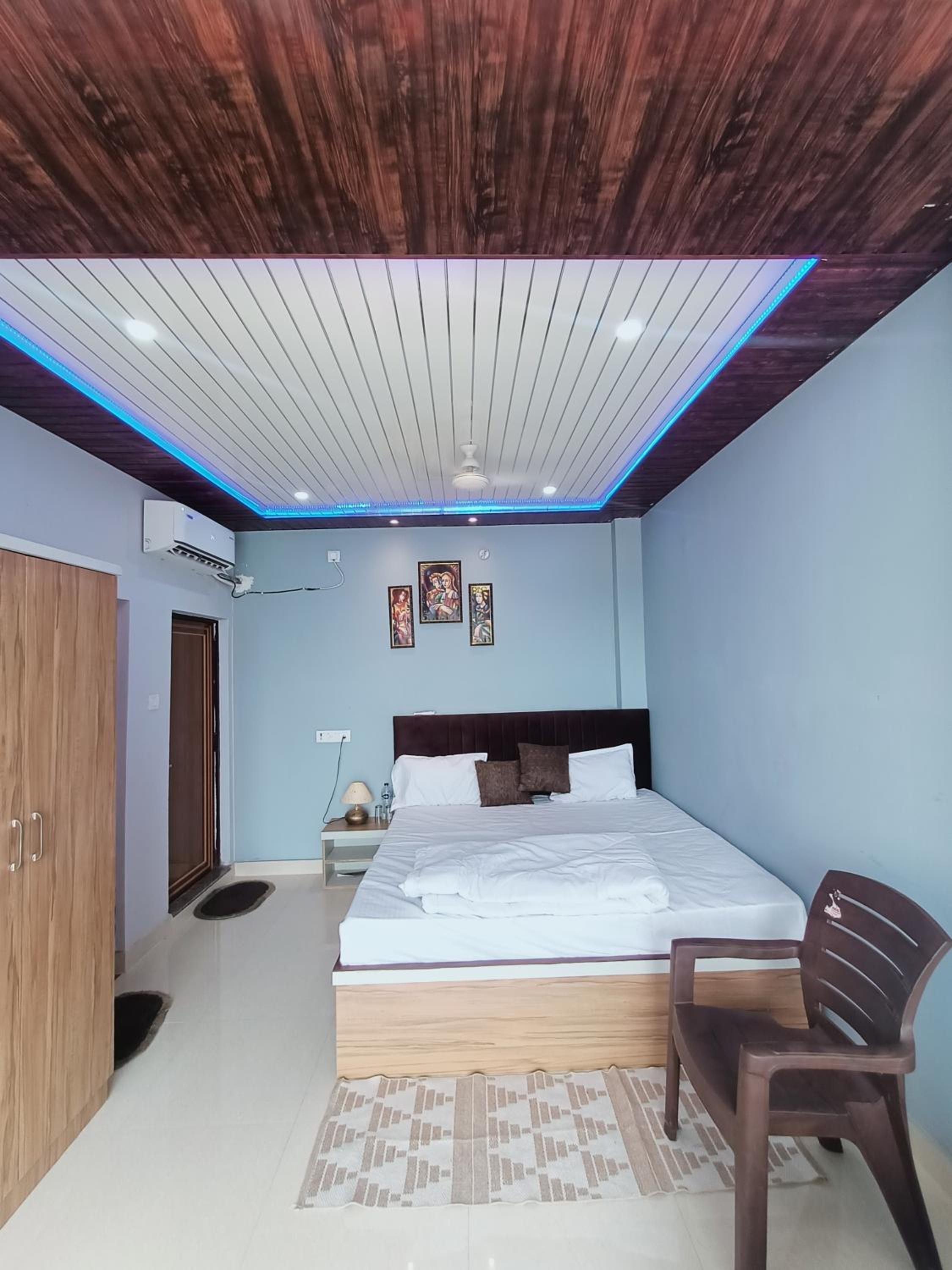 Kaushik Homestay