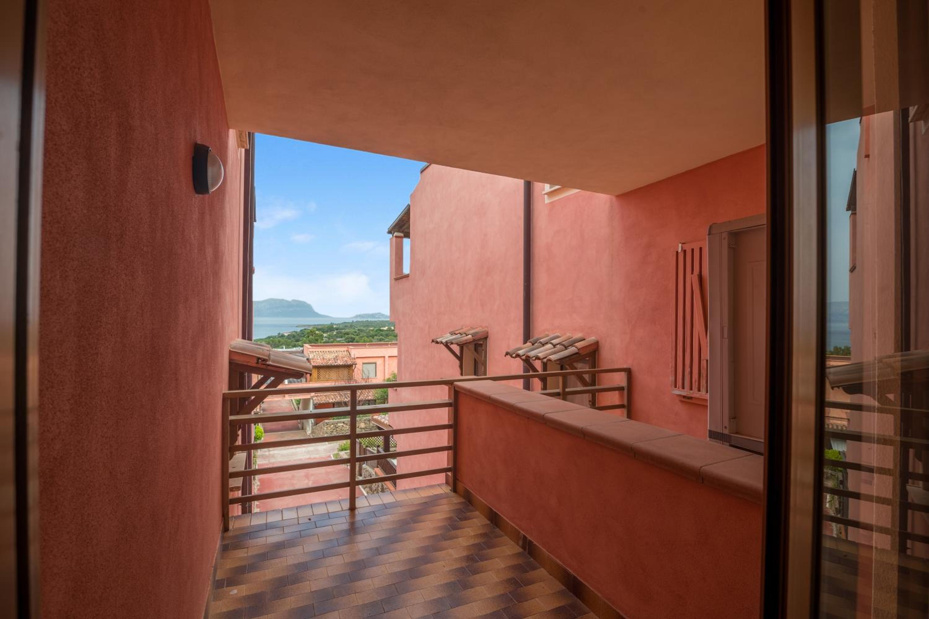 Blue Pearl With Sea View - Happy Rentals view 5