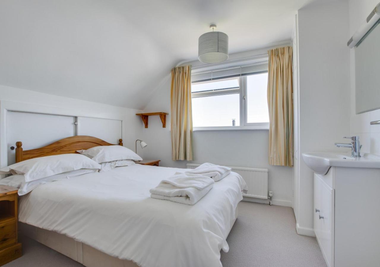 4 Bed in Padstow oc-p00425