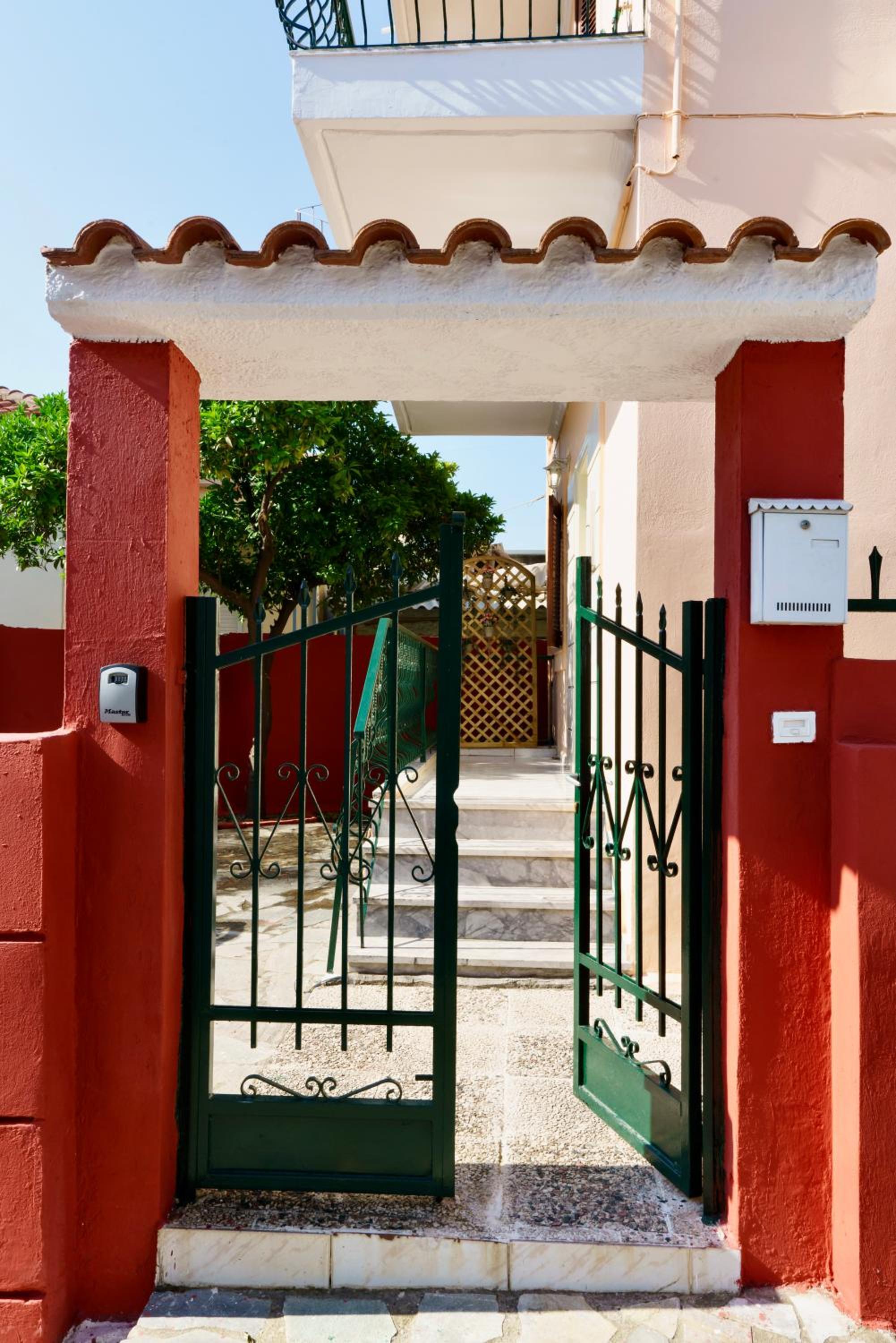 Photo 12