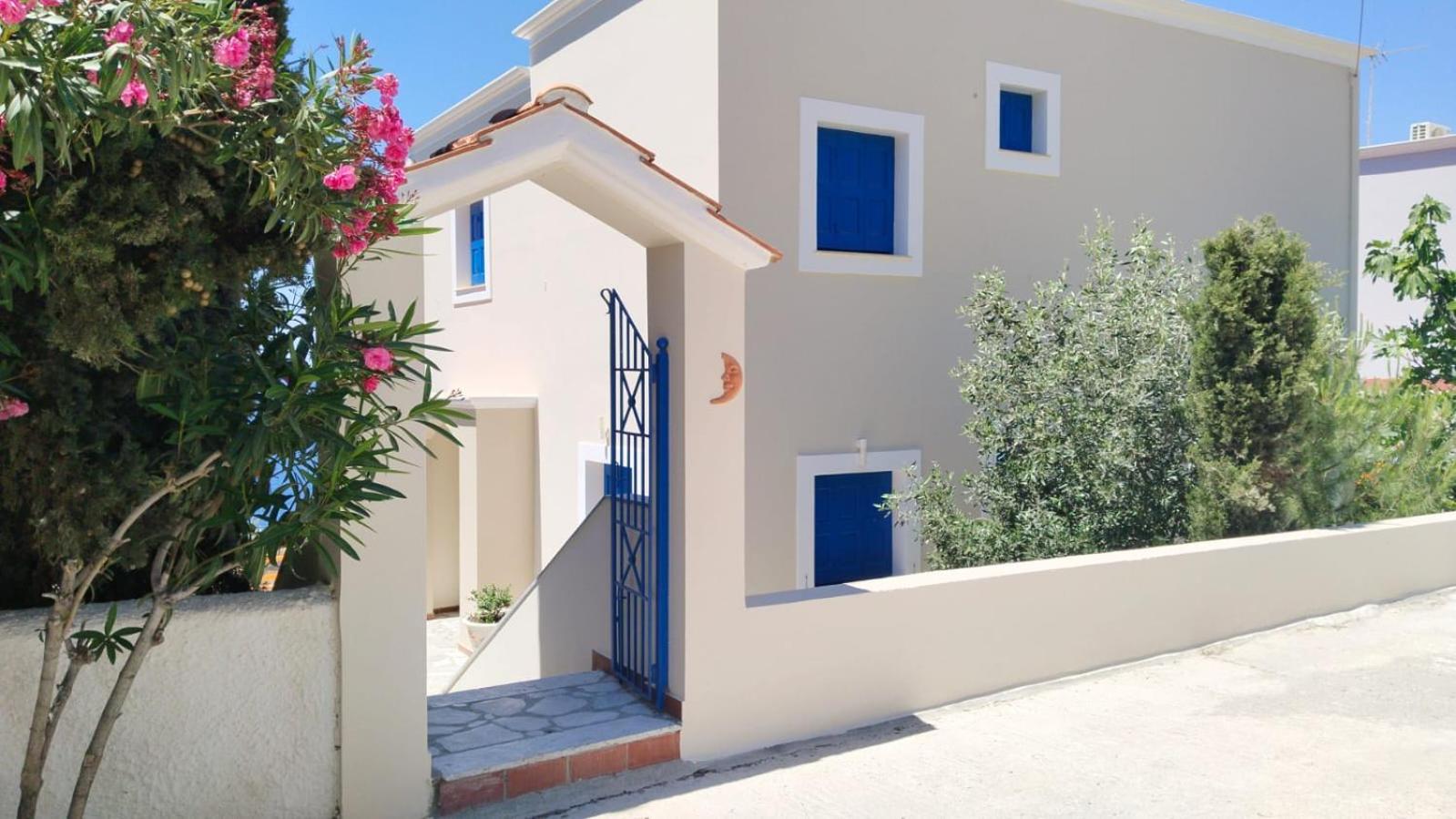 Villa Thea Kalymnos with swimming pool and sea view