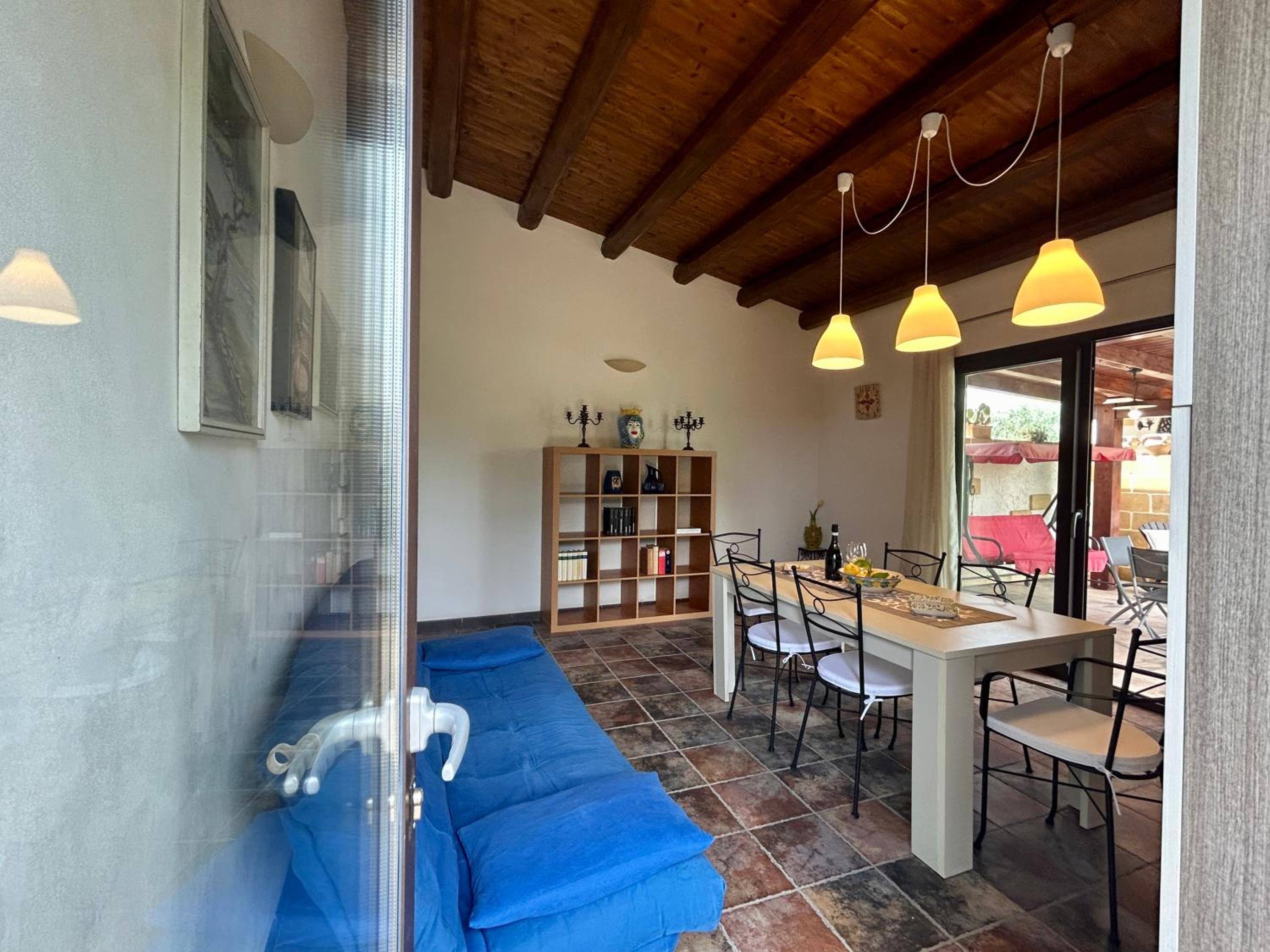 Lucrezia's house near the sandy beach parking-wifi view 5