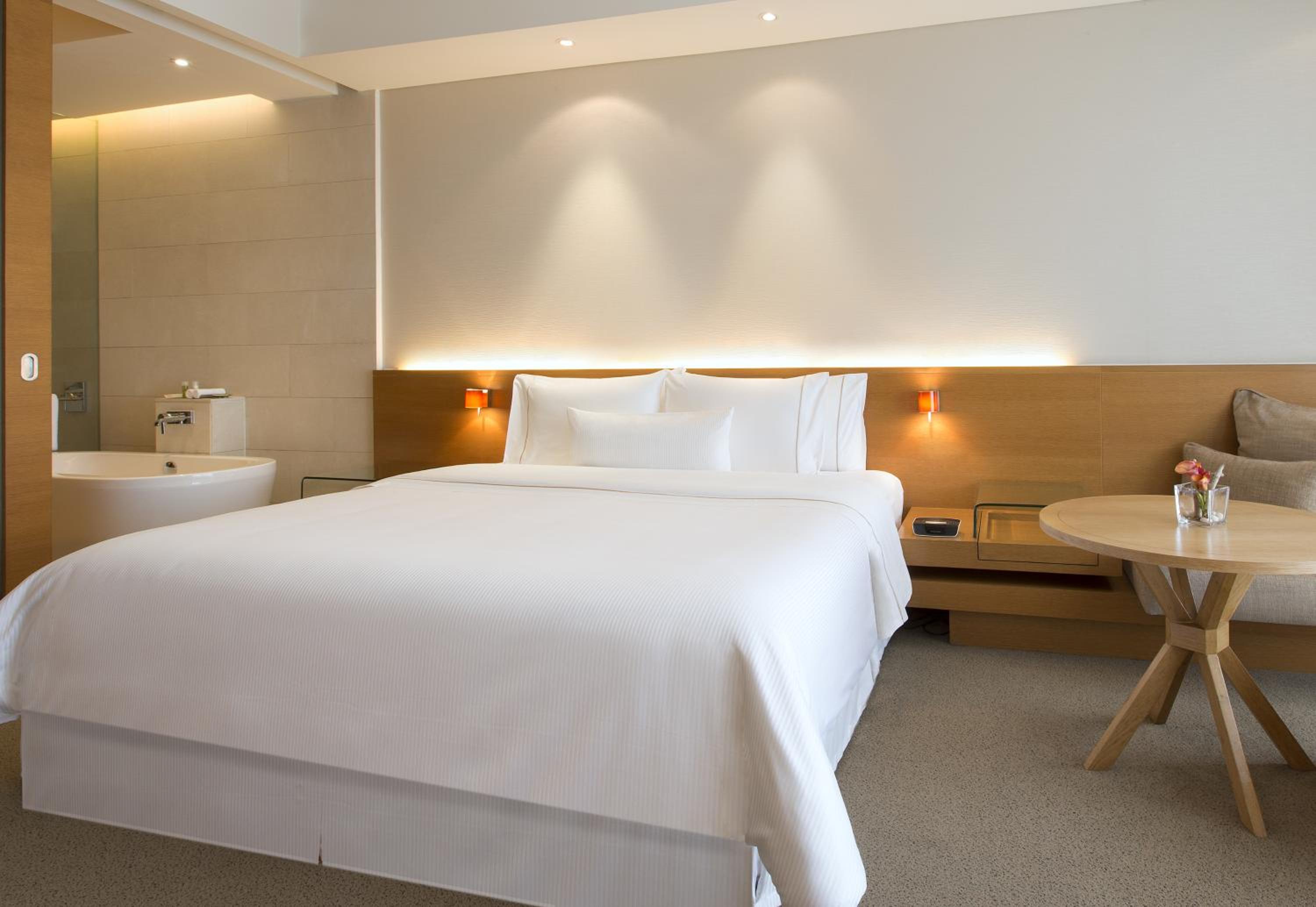 Mumbai Vacations - The Westin Mumbai Garden City - Property Image 42