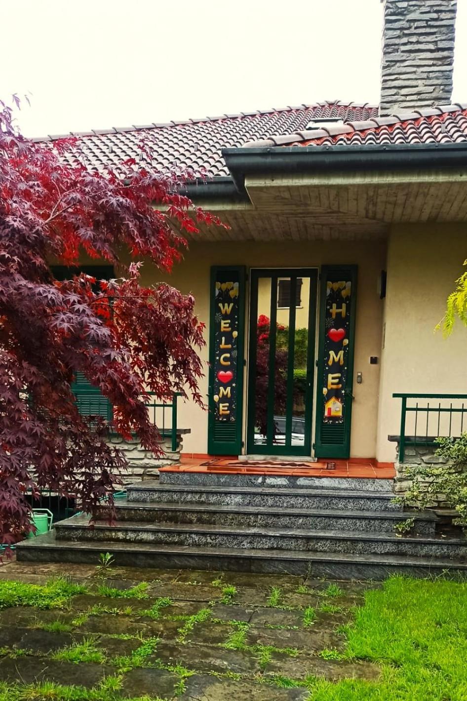 Villa Merone - private garden- access Lake Pusiano - view 3