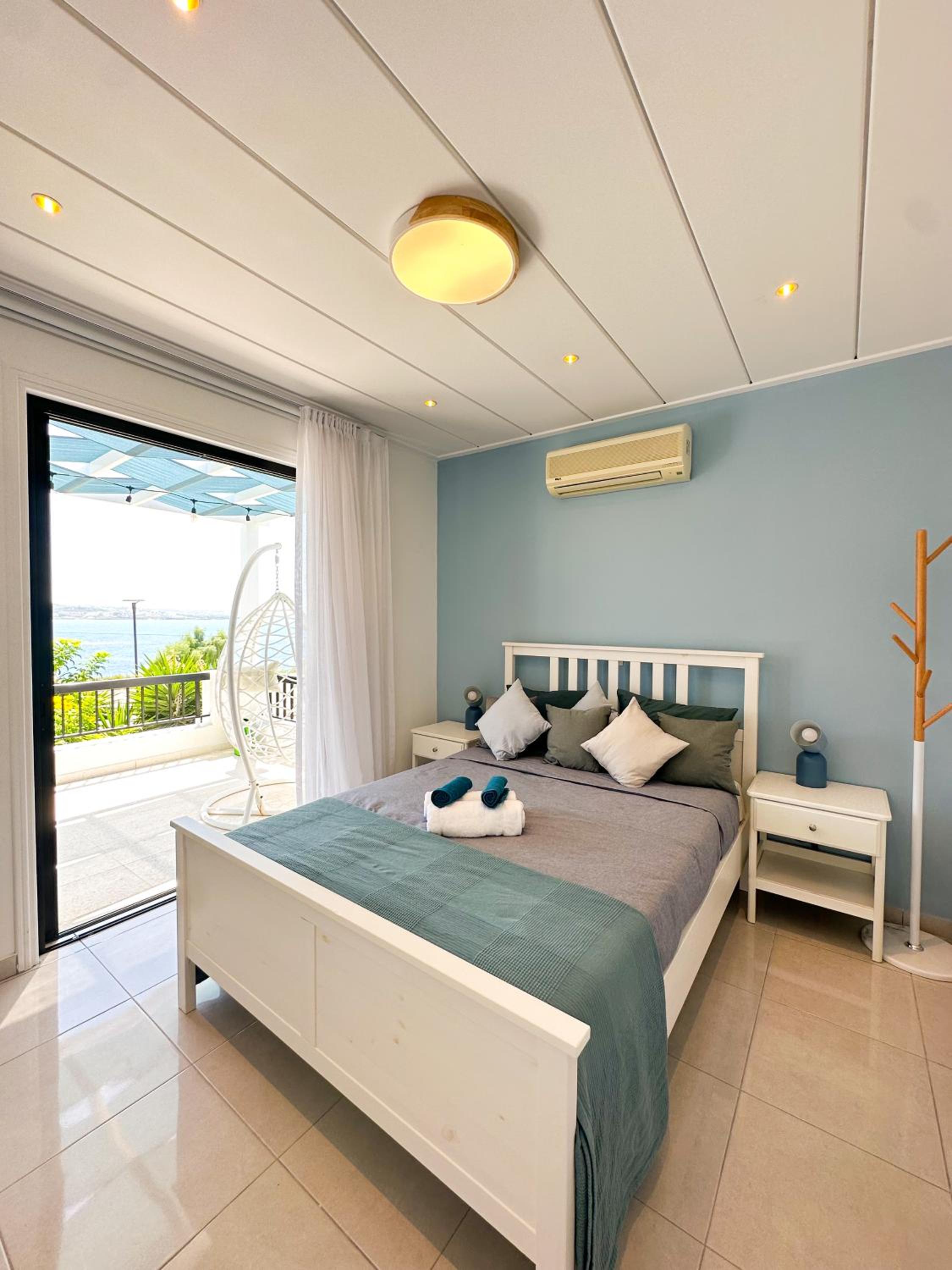 VILLA MYKONOS