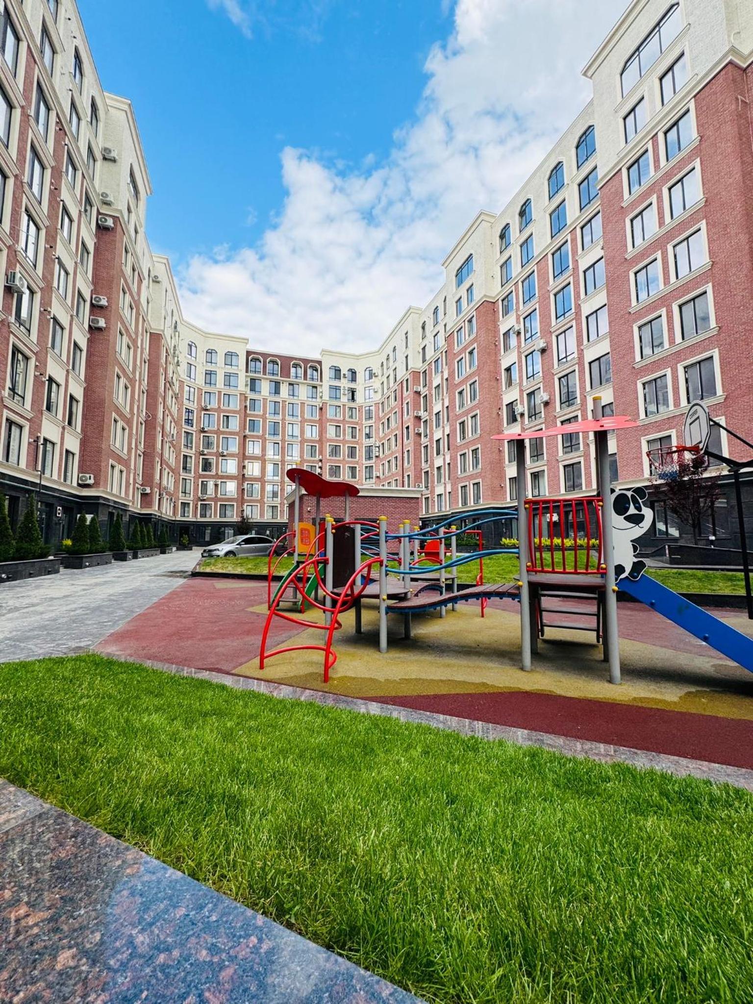 Iancu Residence 2 separate bedroom apartment view 4