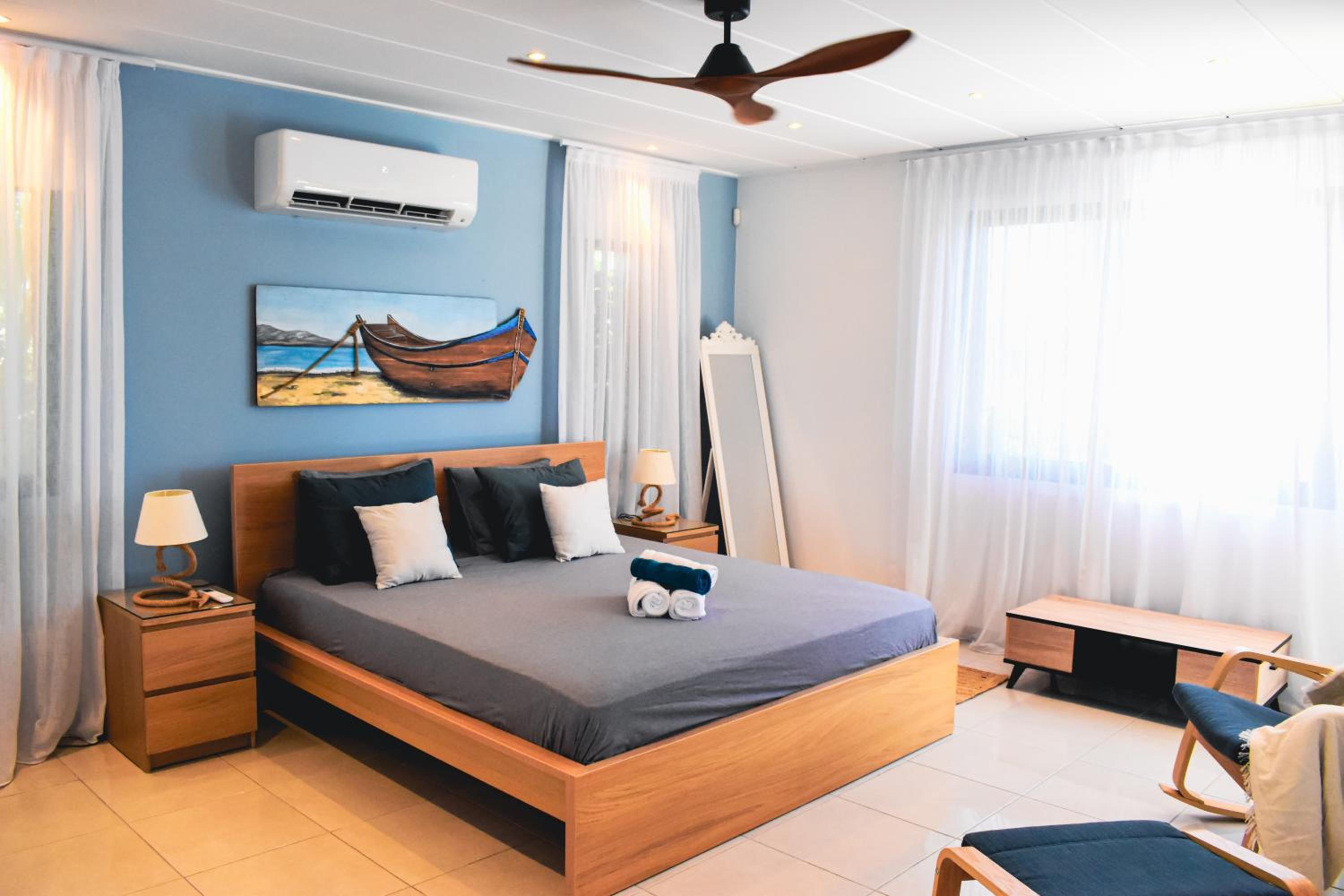 VILLA MYKONOS