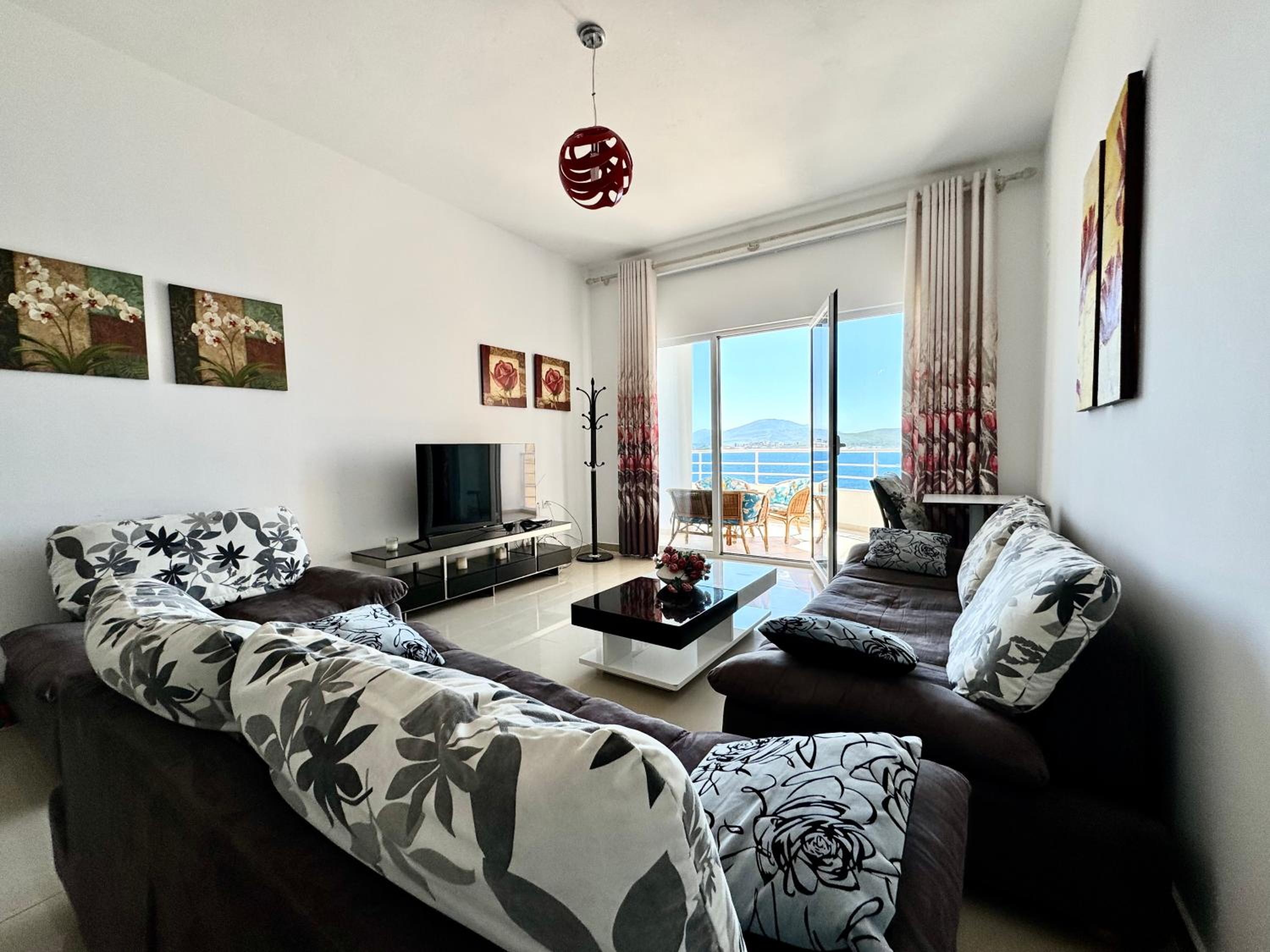 Red Infinity SeaView Apartment Saranda