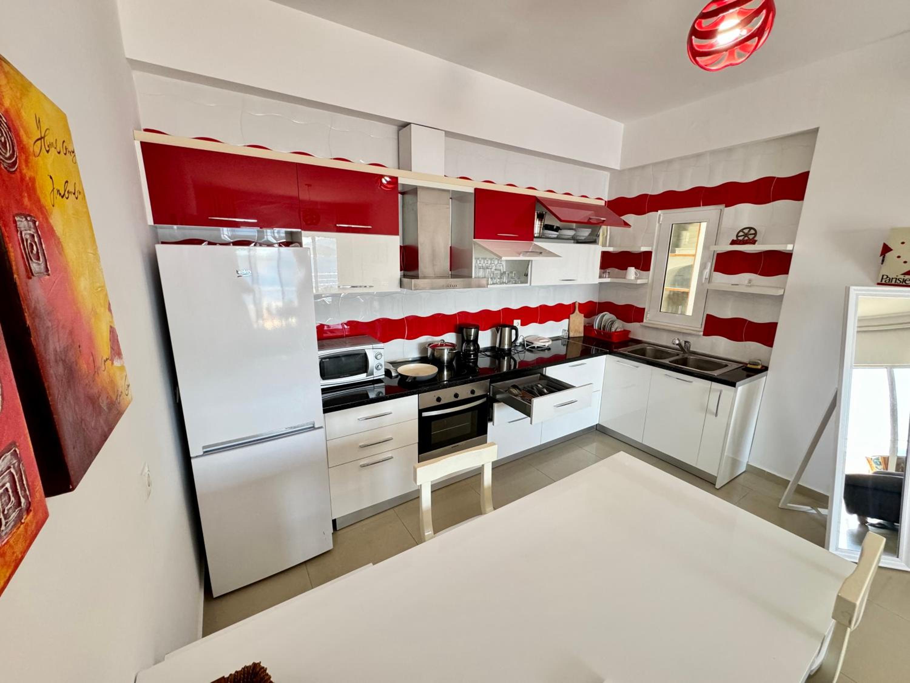 Red Infinity SeaView Apartment Saranda
