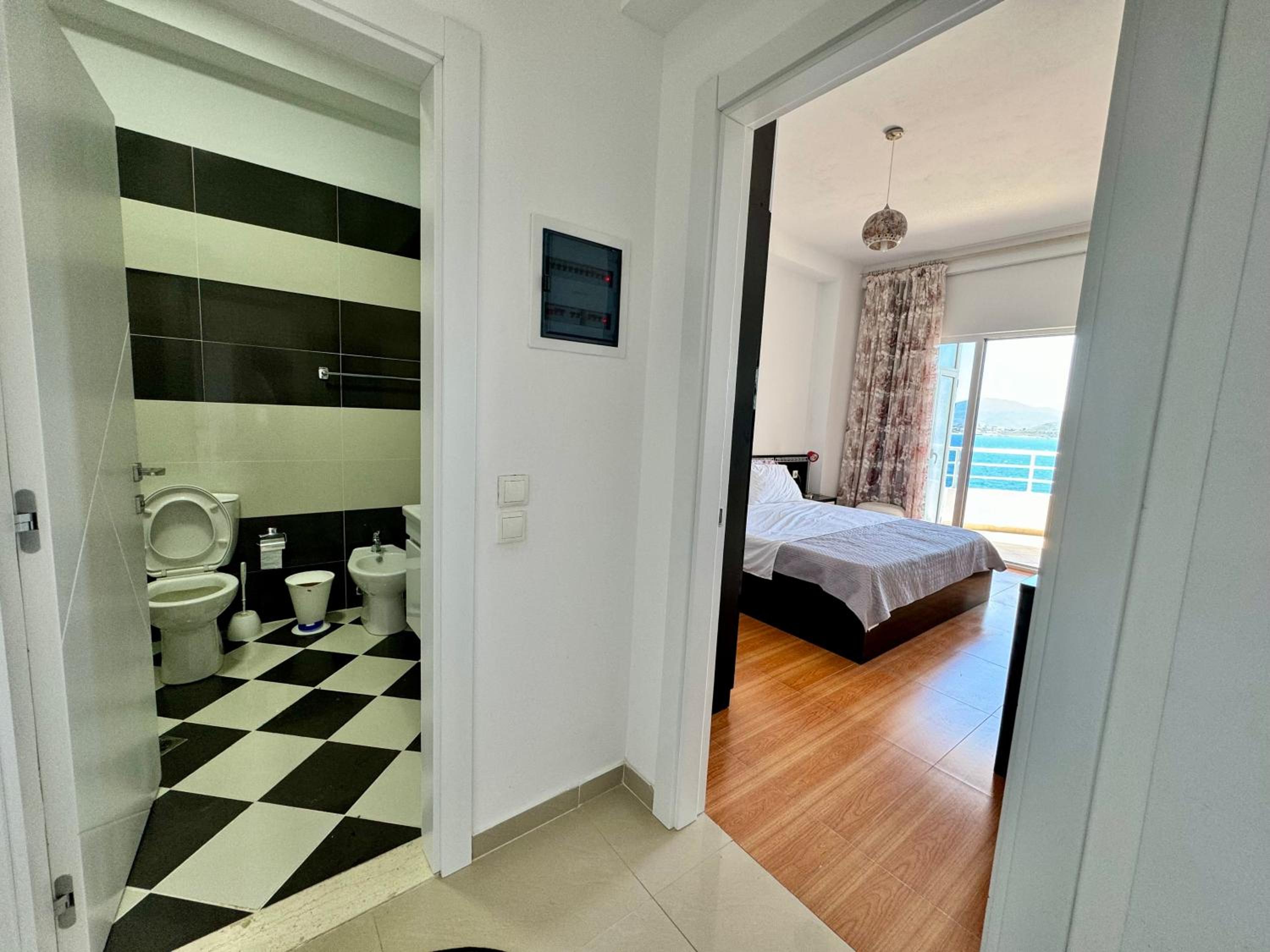 Red Infinity SeaView Apartment Saranda
