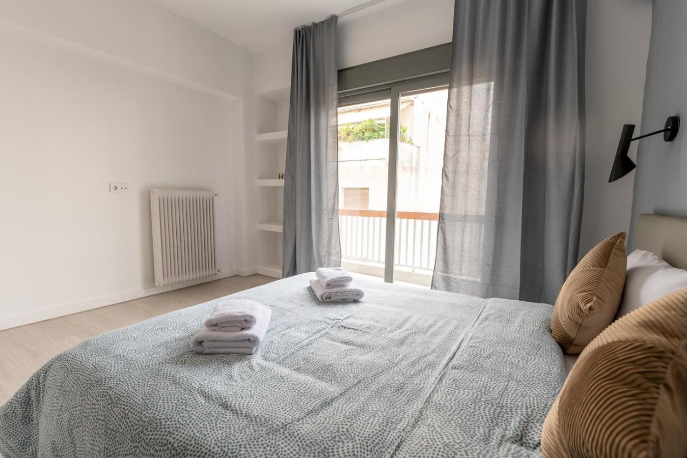 Stylish 3BR apartment in Pagkrati (PRAT_6)
