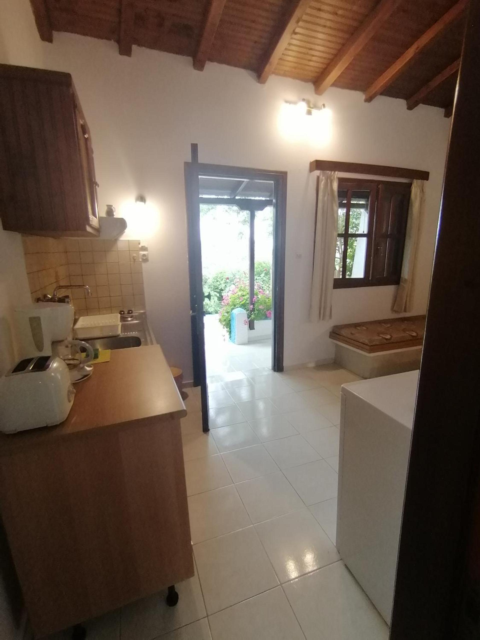 Studios Ioanna Limnionas Samos
