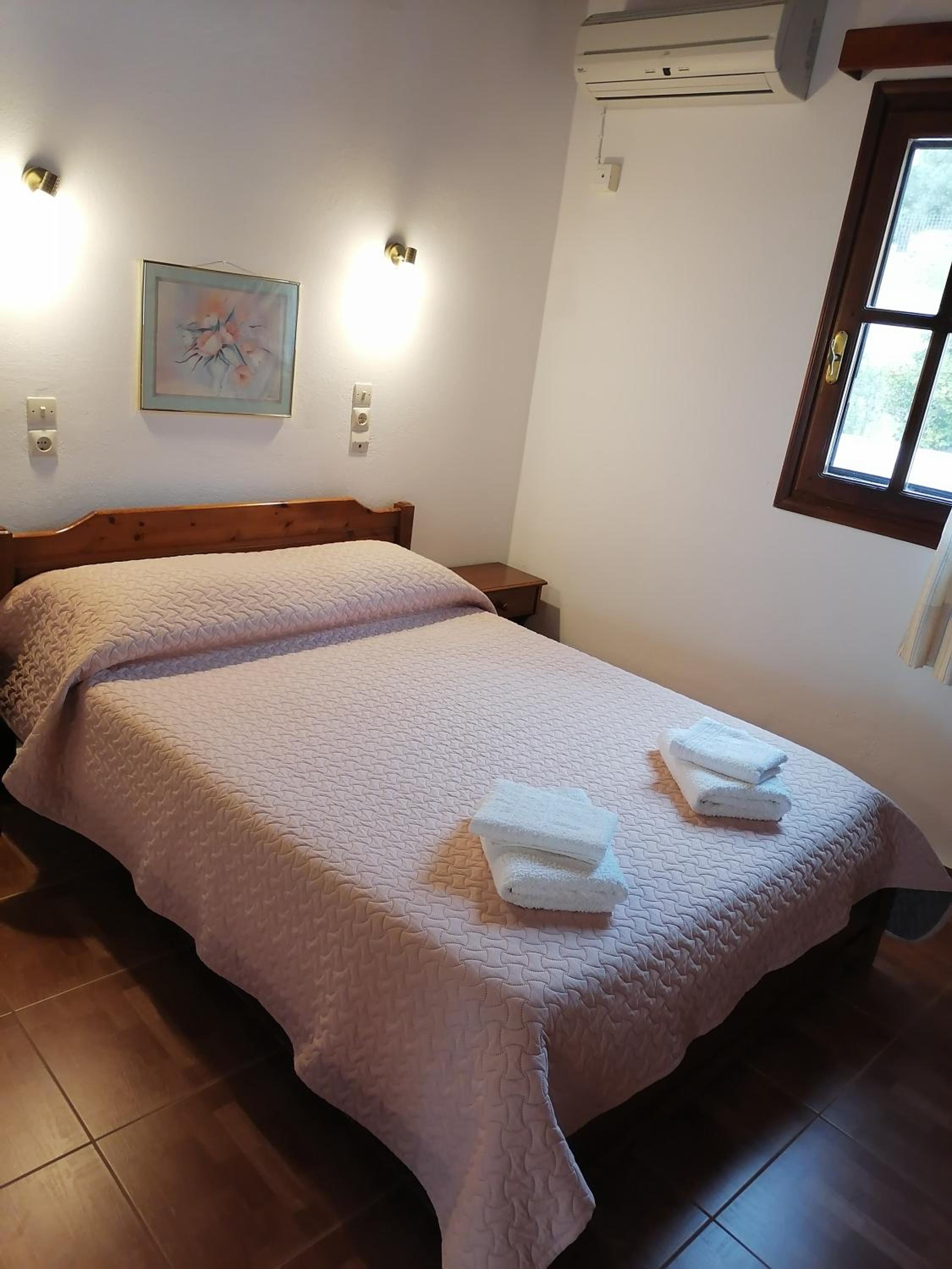 Studios Ioanna Limnionas Samos