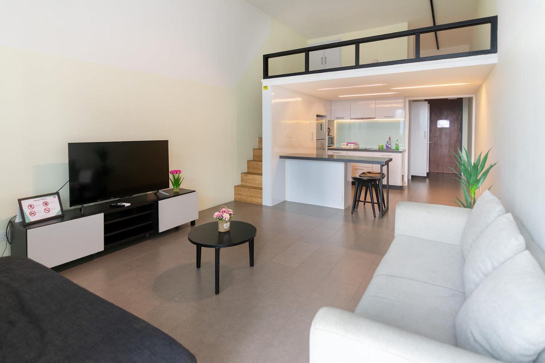 A Lovely High-Floor Loft at EST Brickfields