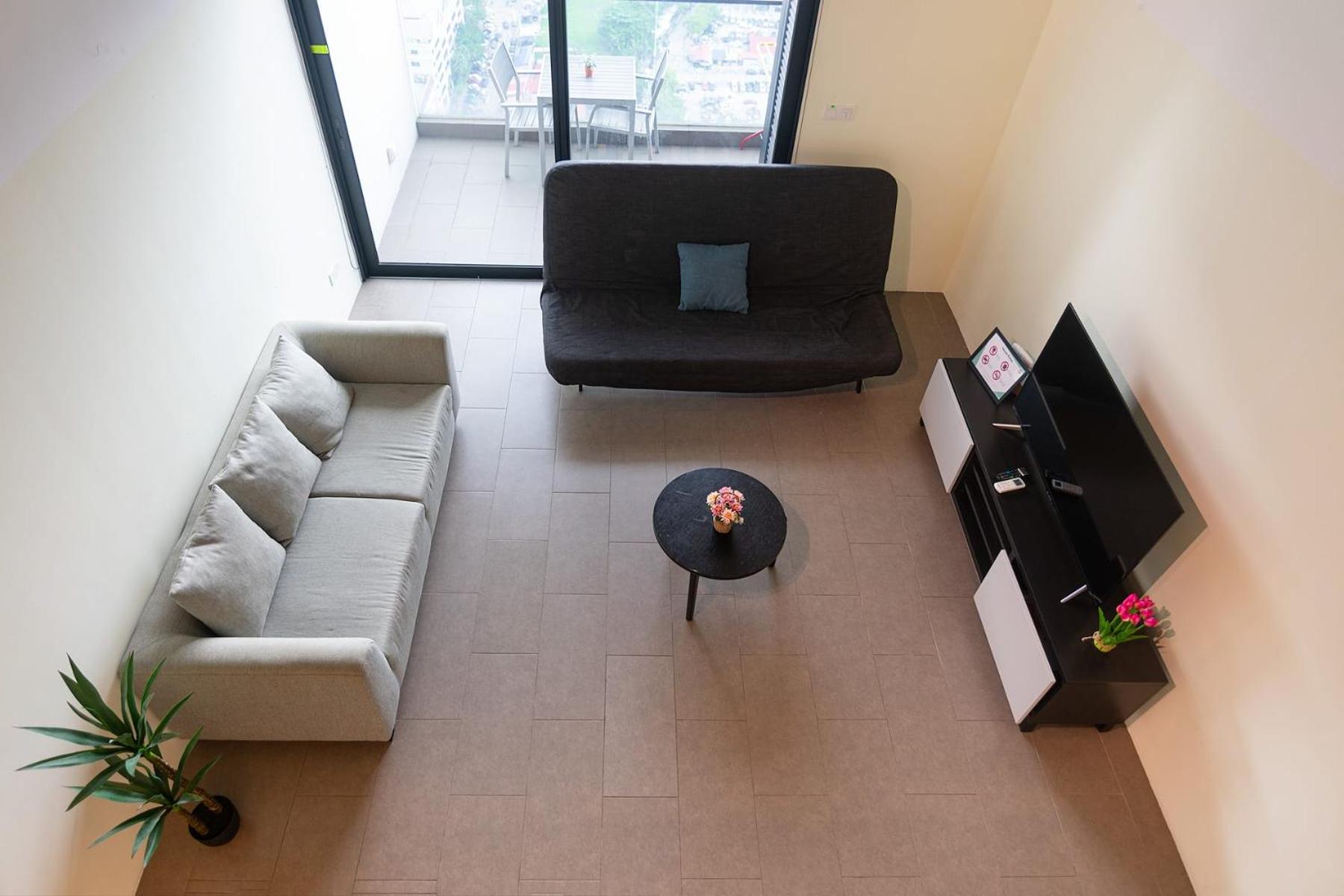 A Lovely High-Floor Loft at EST Brickfields