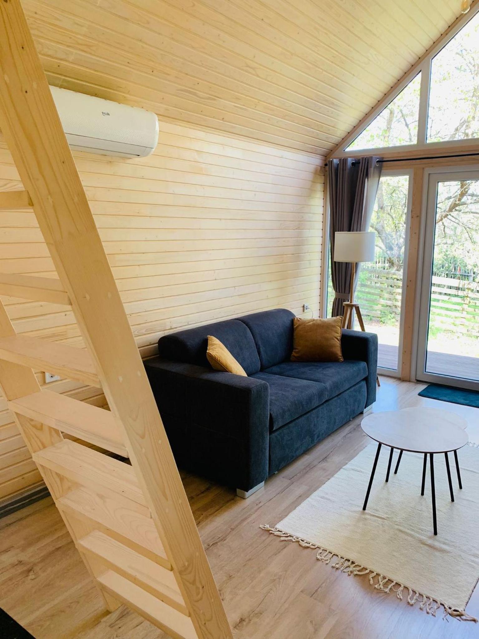 Zbrusu nový luxusní Tiny House kousek od Moravského krasu