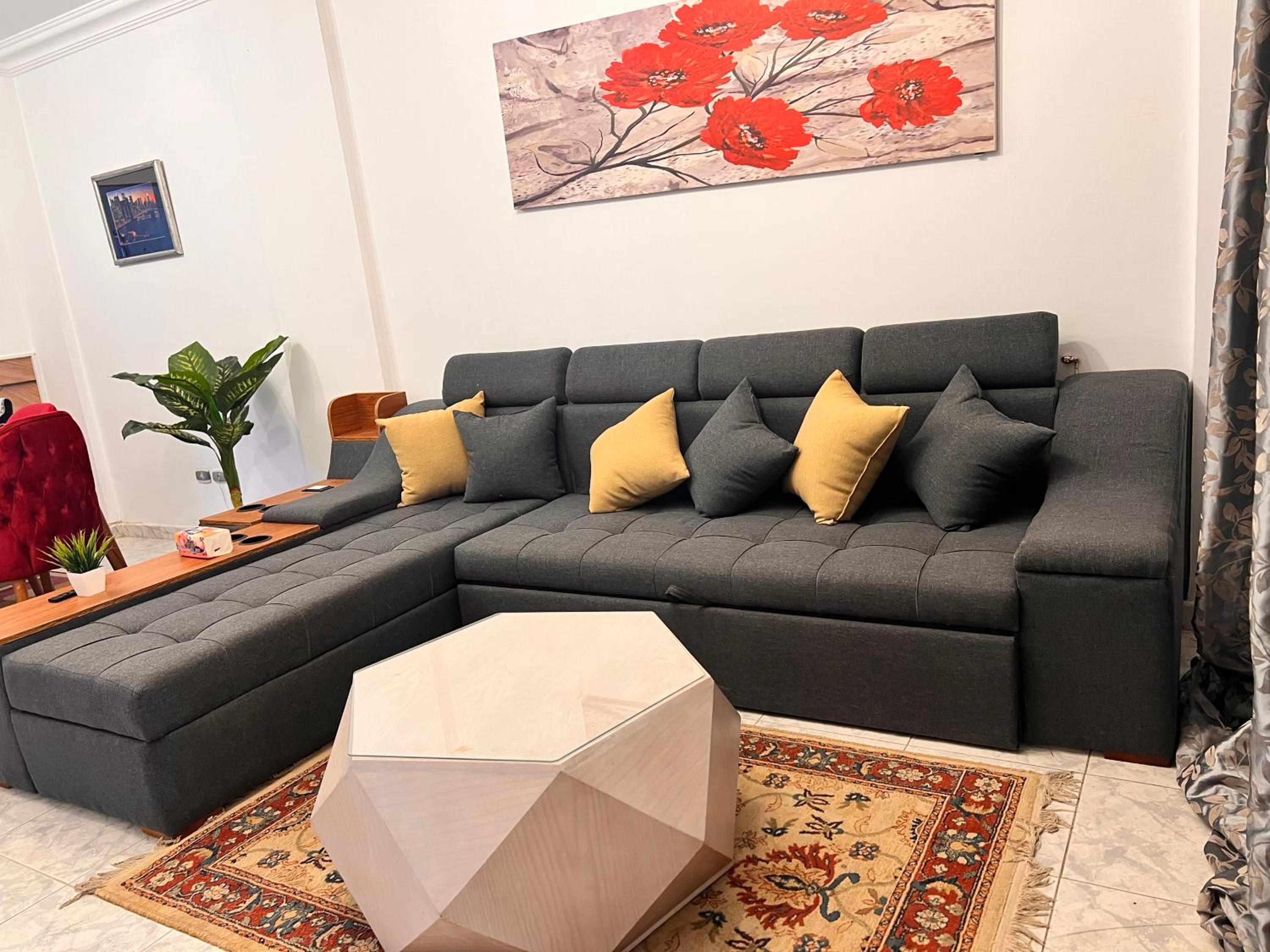 Beautiful cozy house in zayed