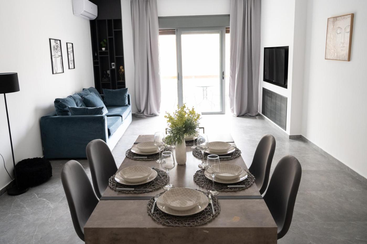 Stylish 3BR apartment in Pagkrati (PRAT_6)