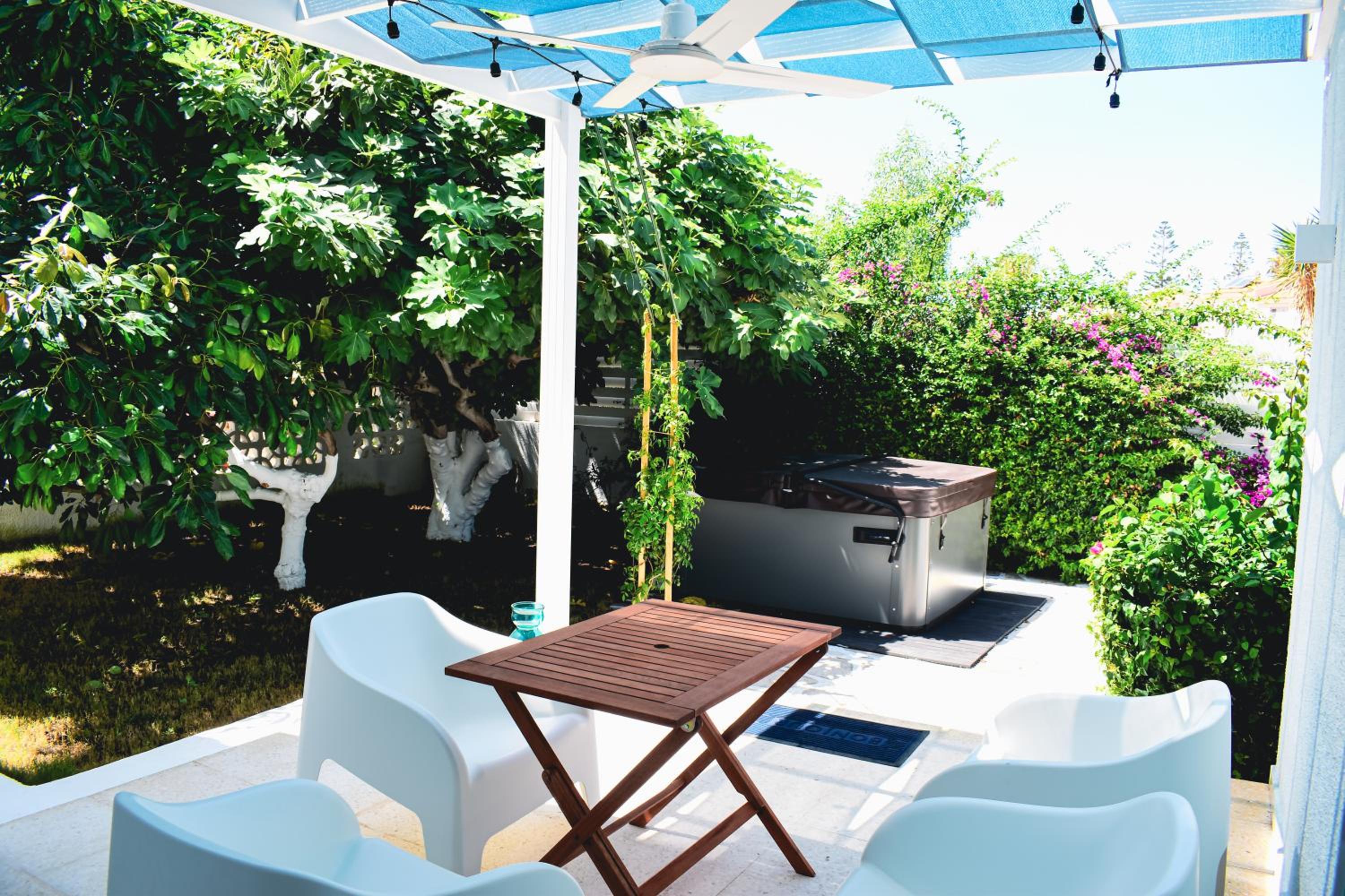 VILLA MYKONOS