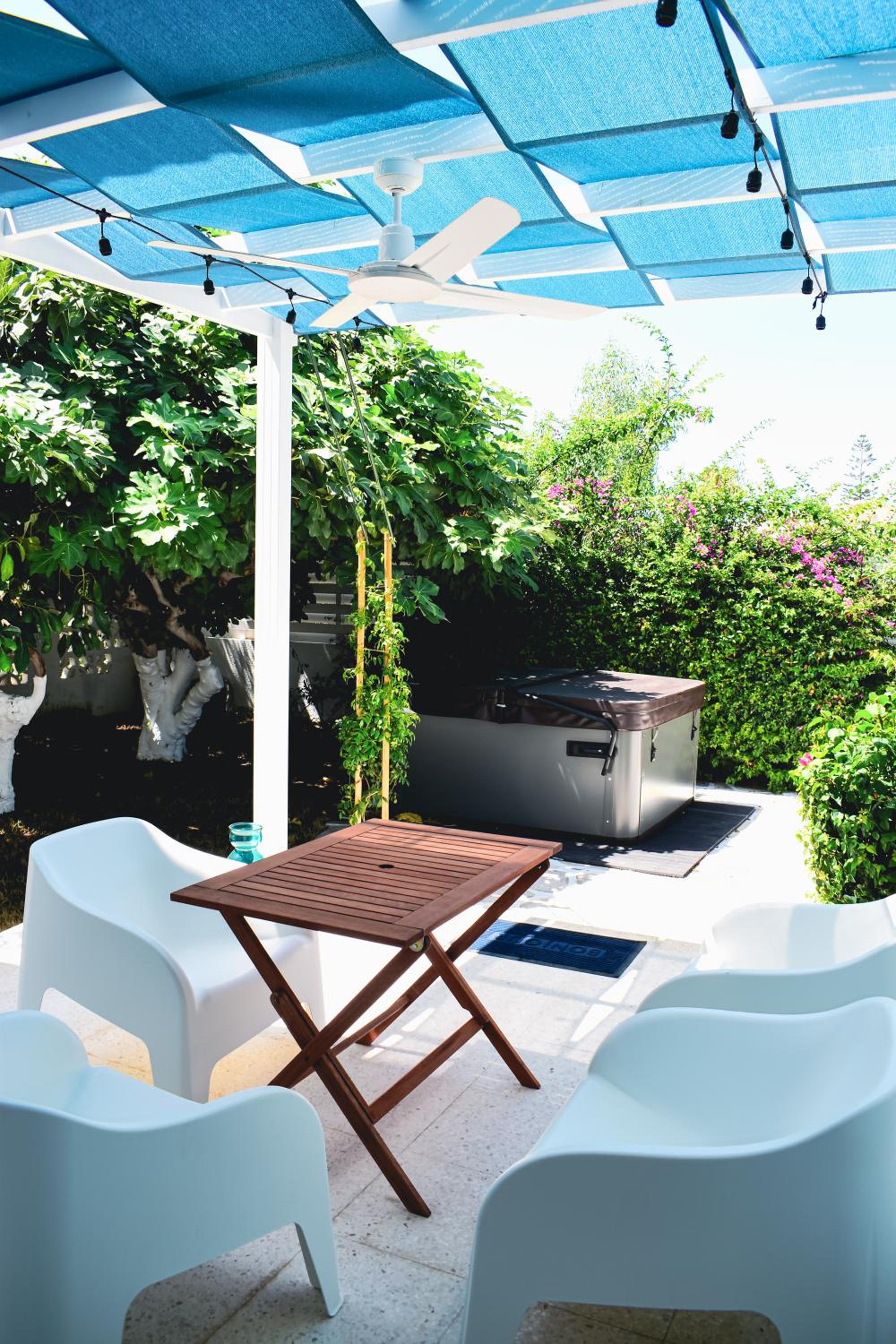 VILLA MYKONOS