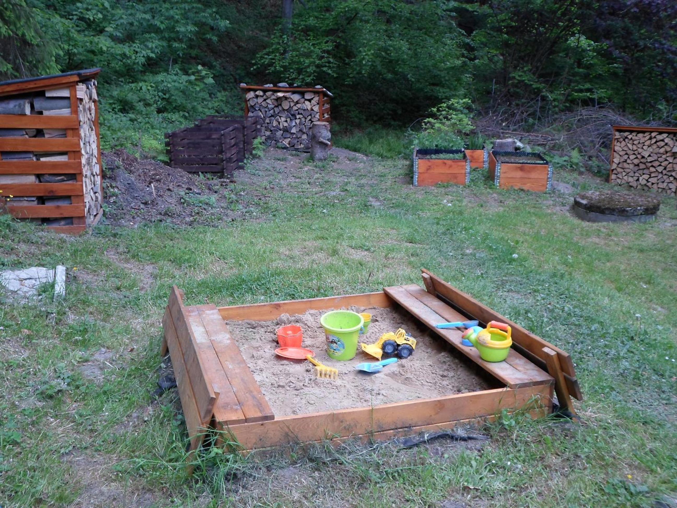 Photo 11
