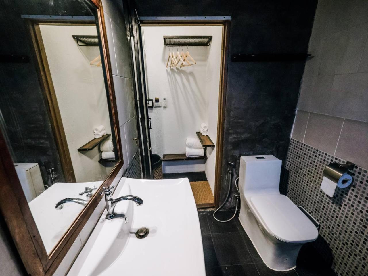 Zeds Hostel Bangkok