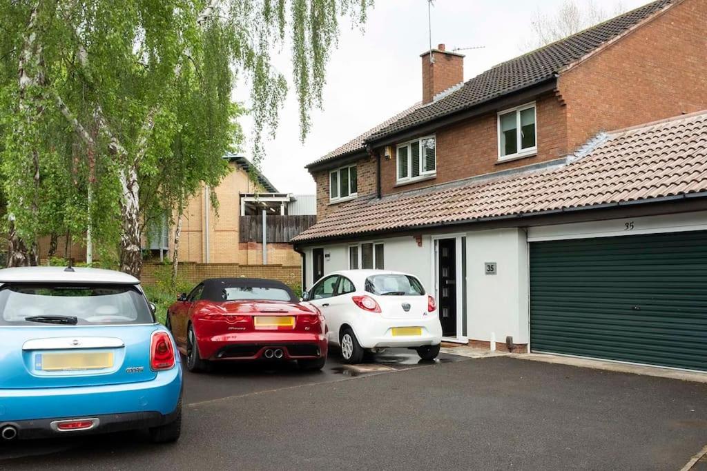 35 Quaker Lane view 5