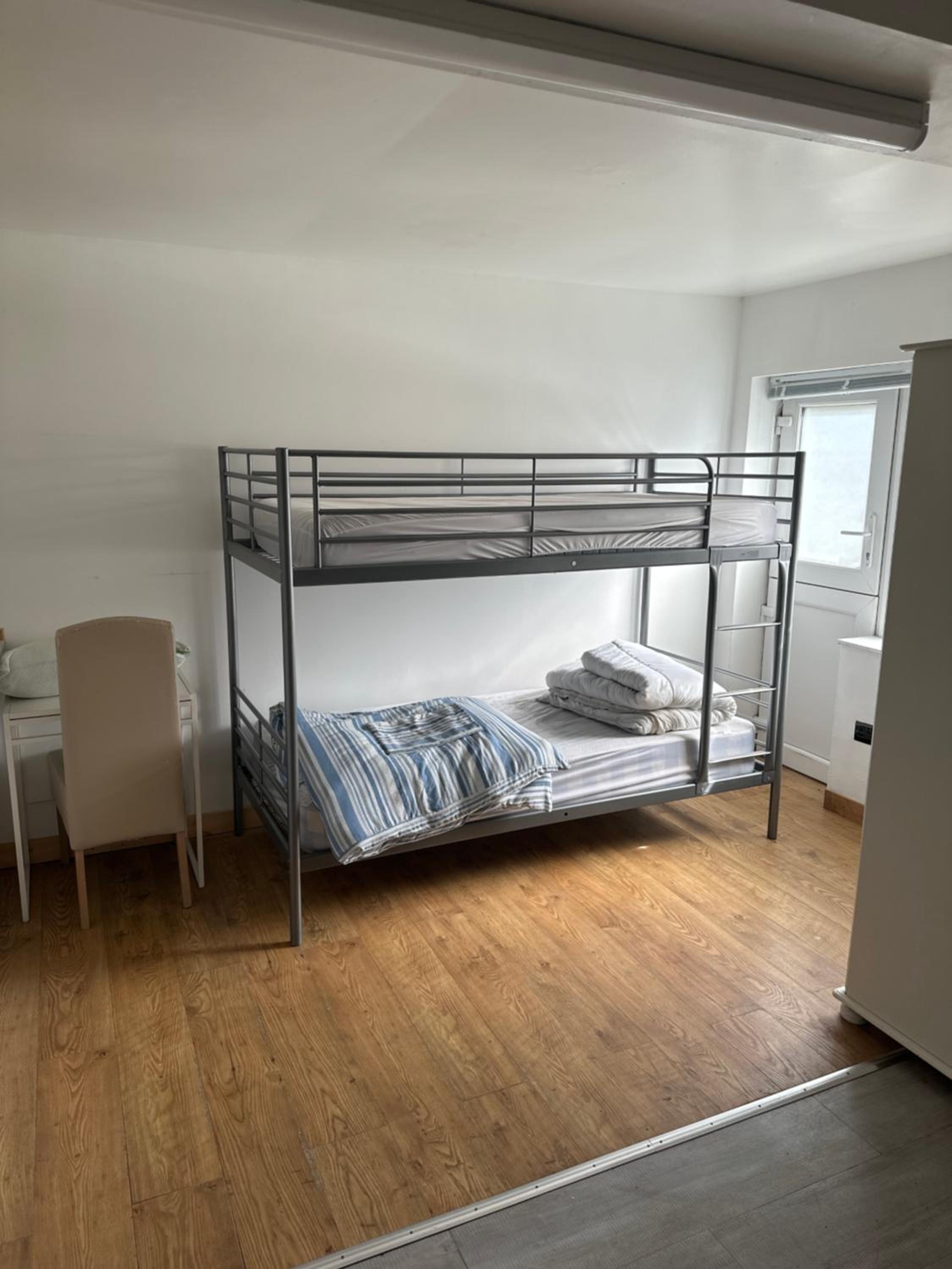 Barrs court Beds view 5