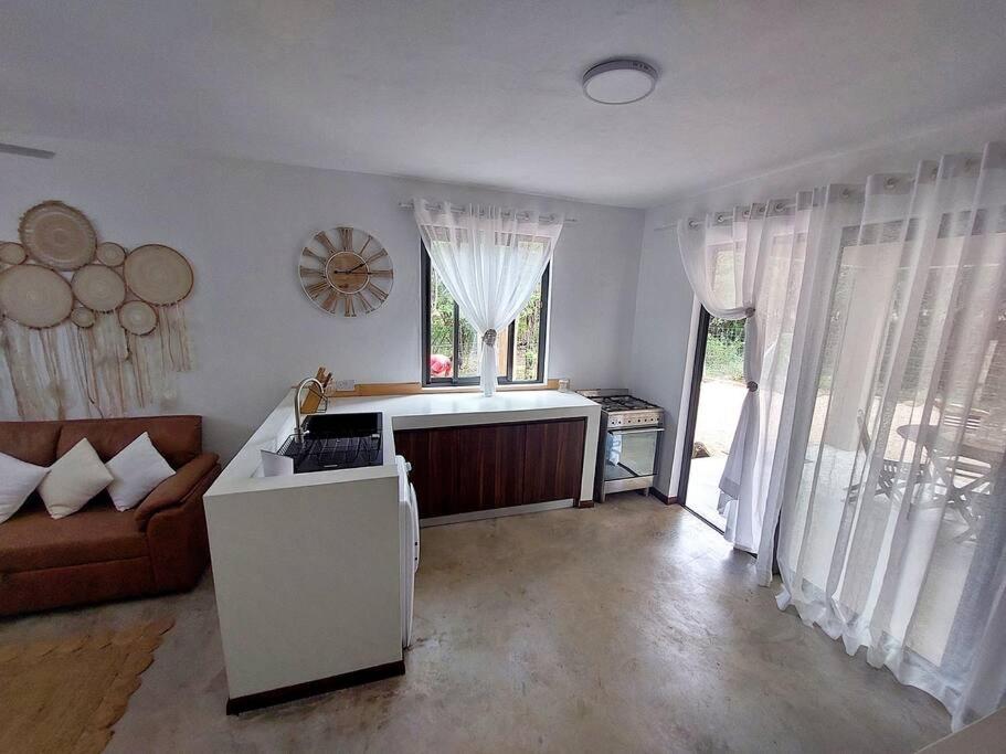 AO Cottage