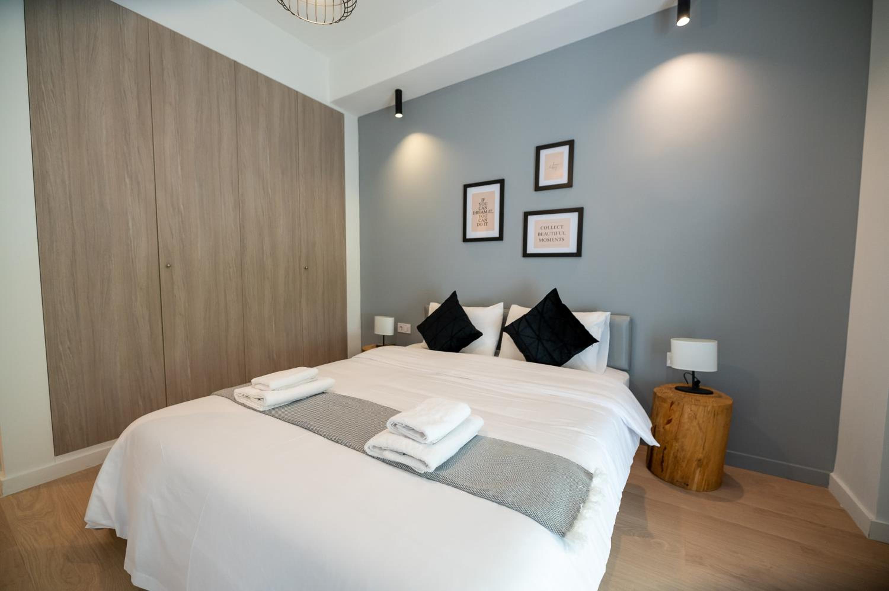 Spacious 3BR apartment in Pagkrati (PRAT_9)