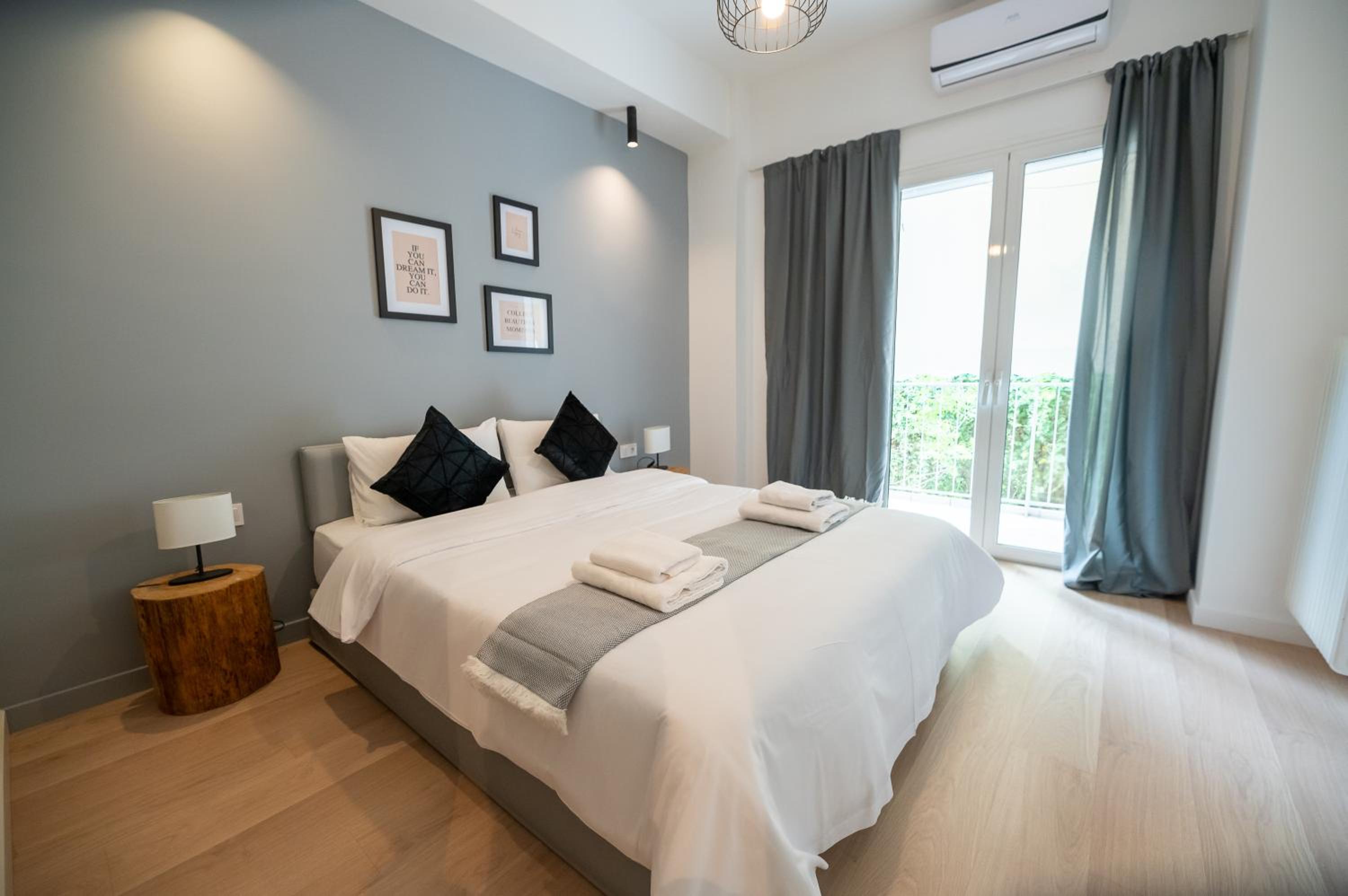 Spacious 3BR apartment in Pagkrati (PRAT_9)