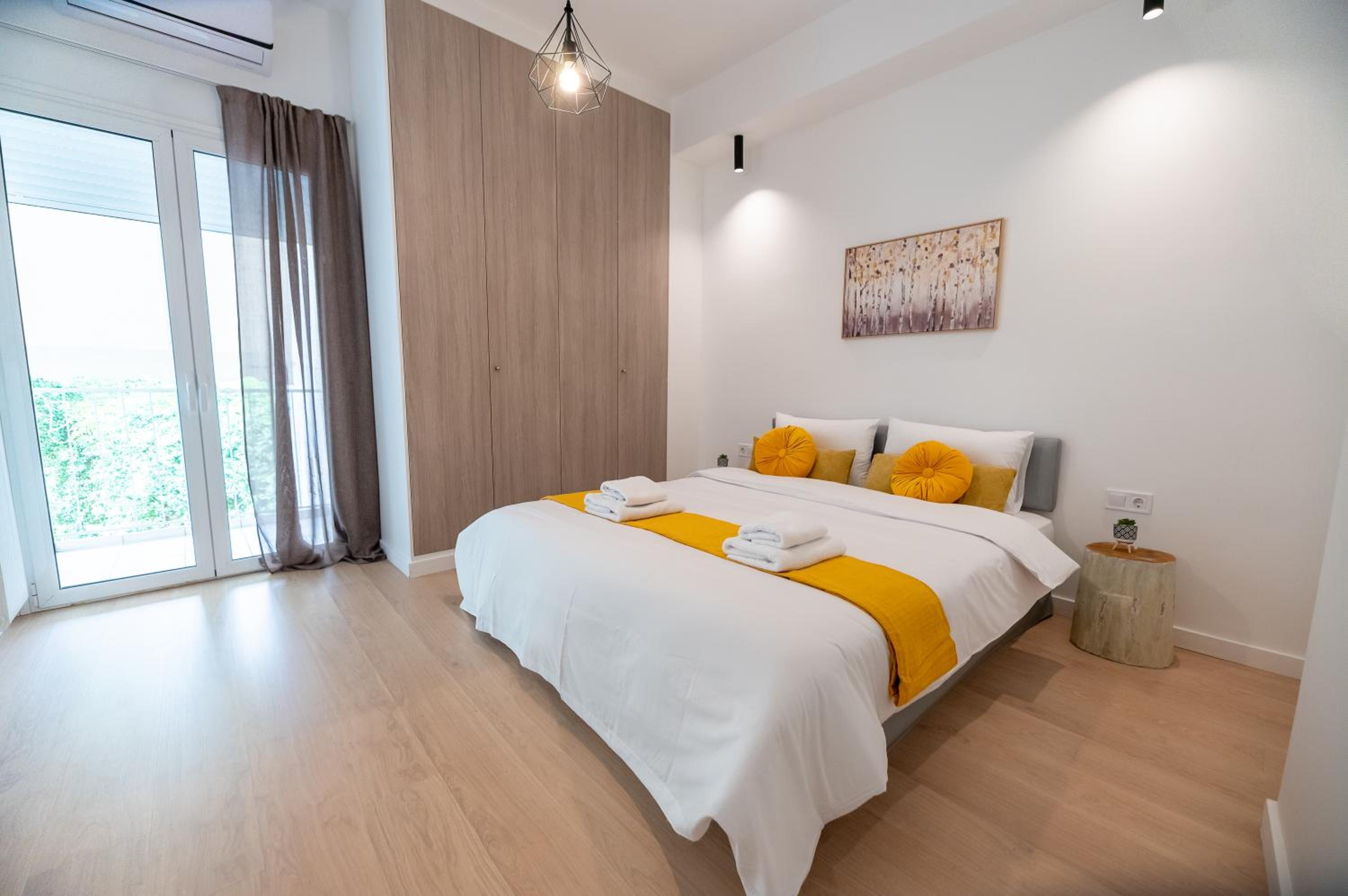 Spacious 3BR apartment in Pagkrati (PRAT_9)