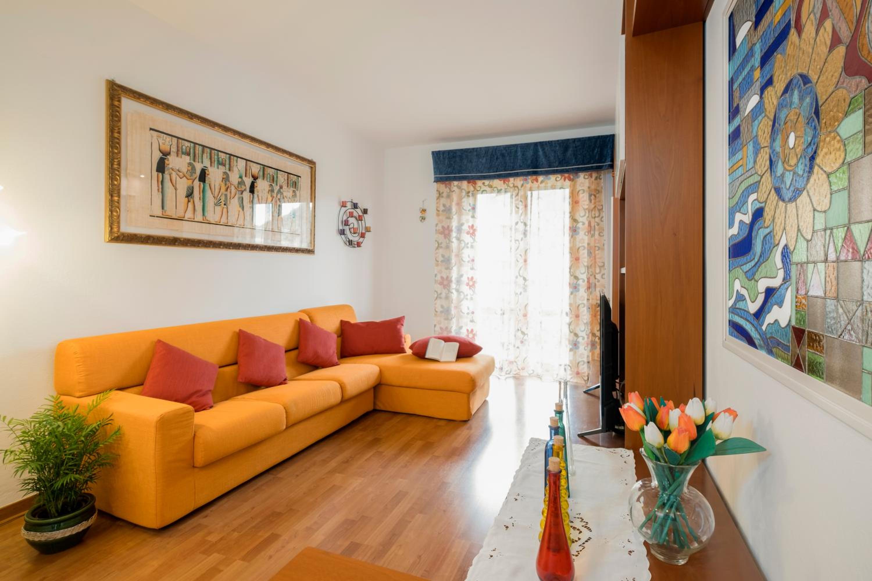 Kriss Apartments