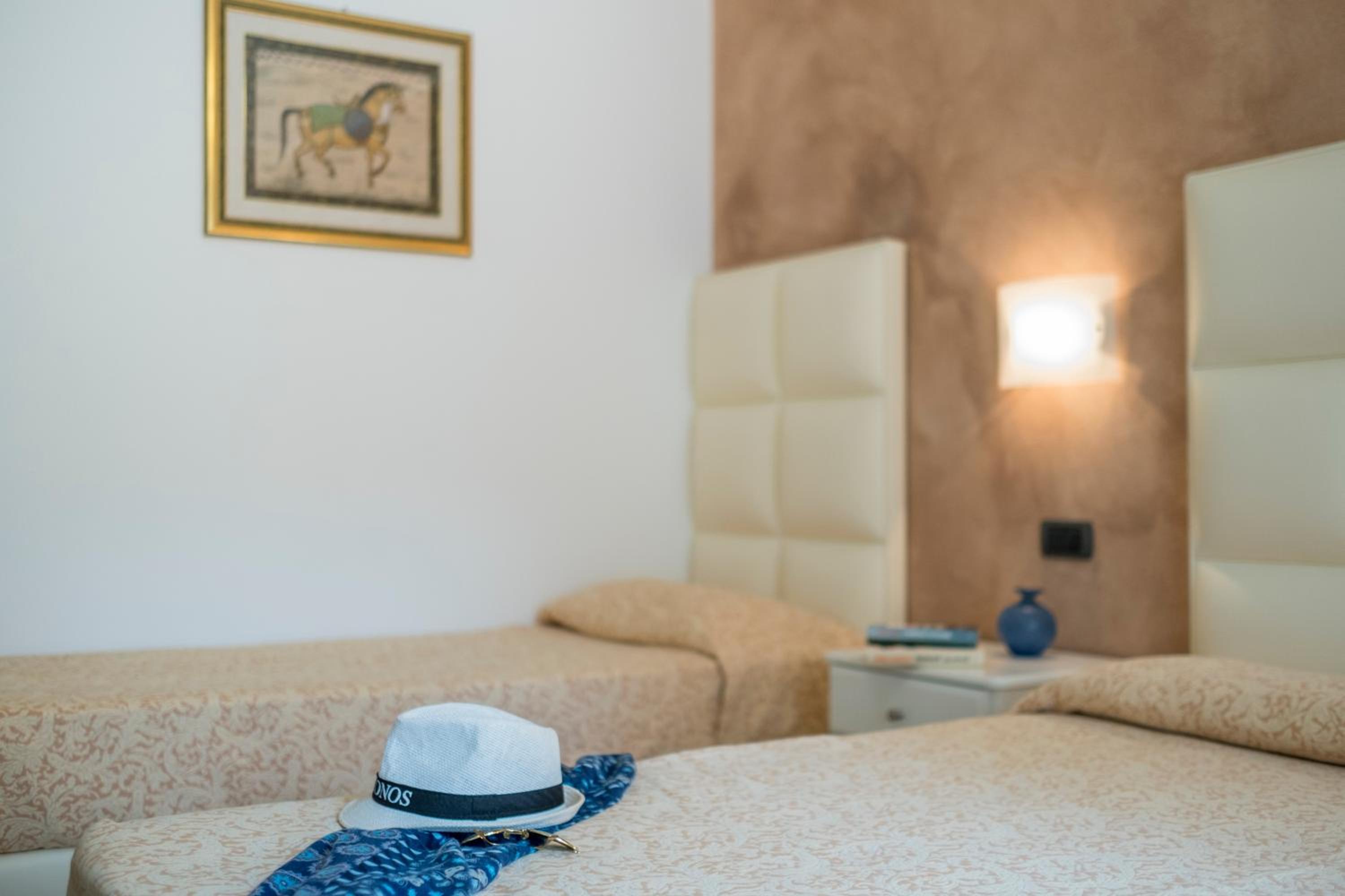 Kriss Apartments