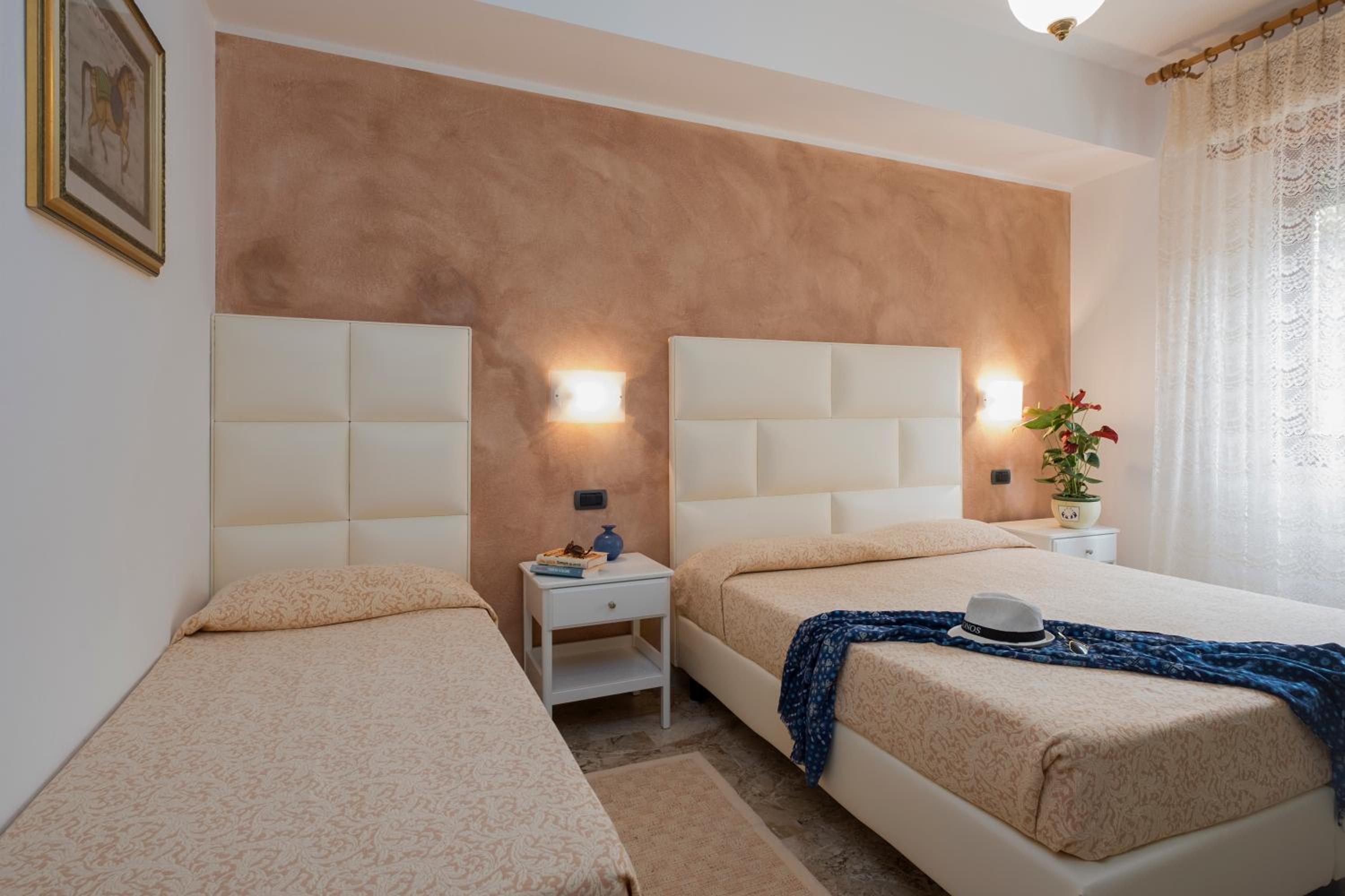 Kriss Apartments