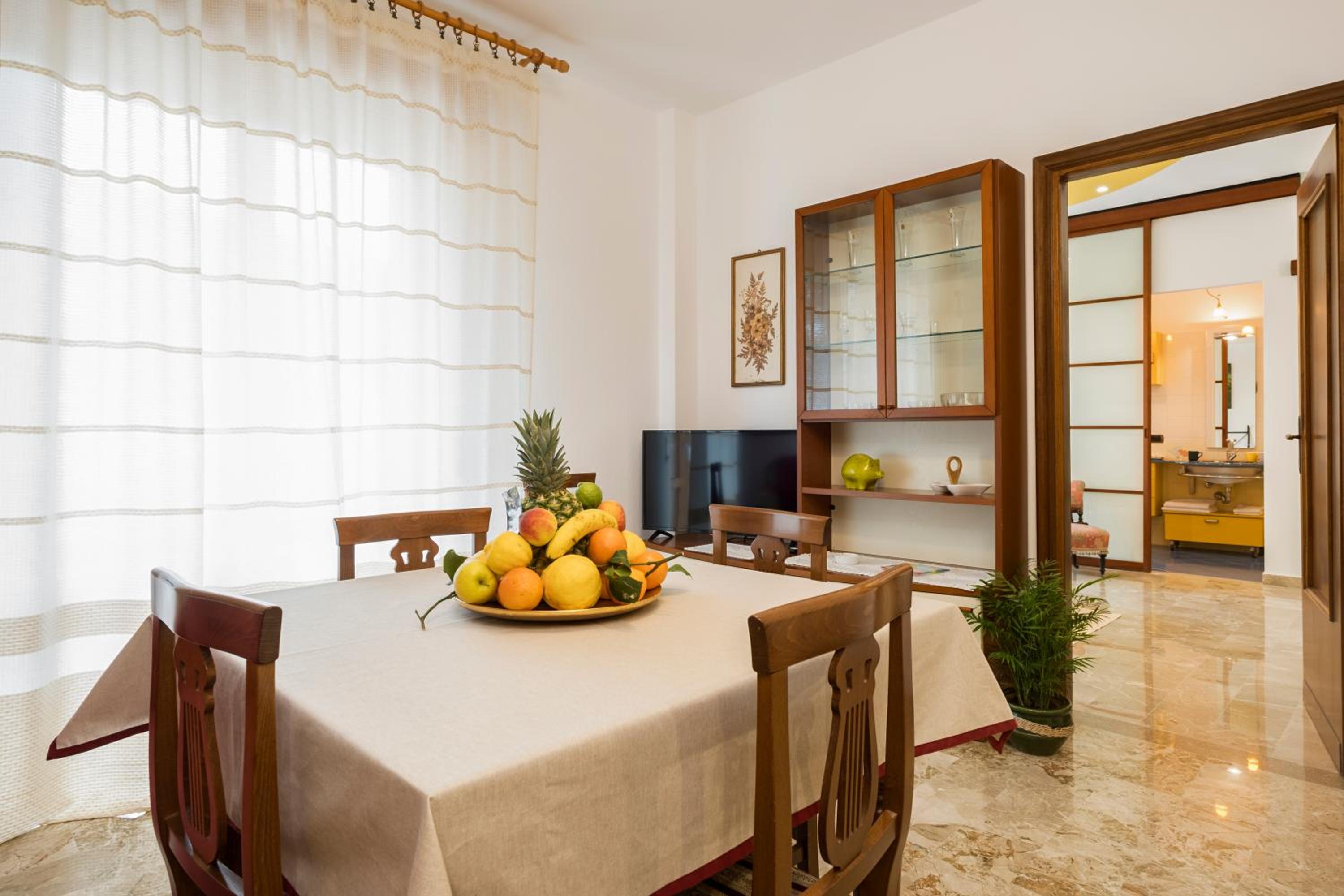 Kriss Apartments