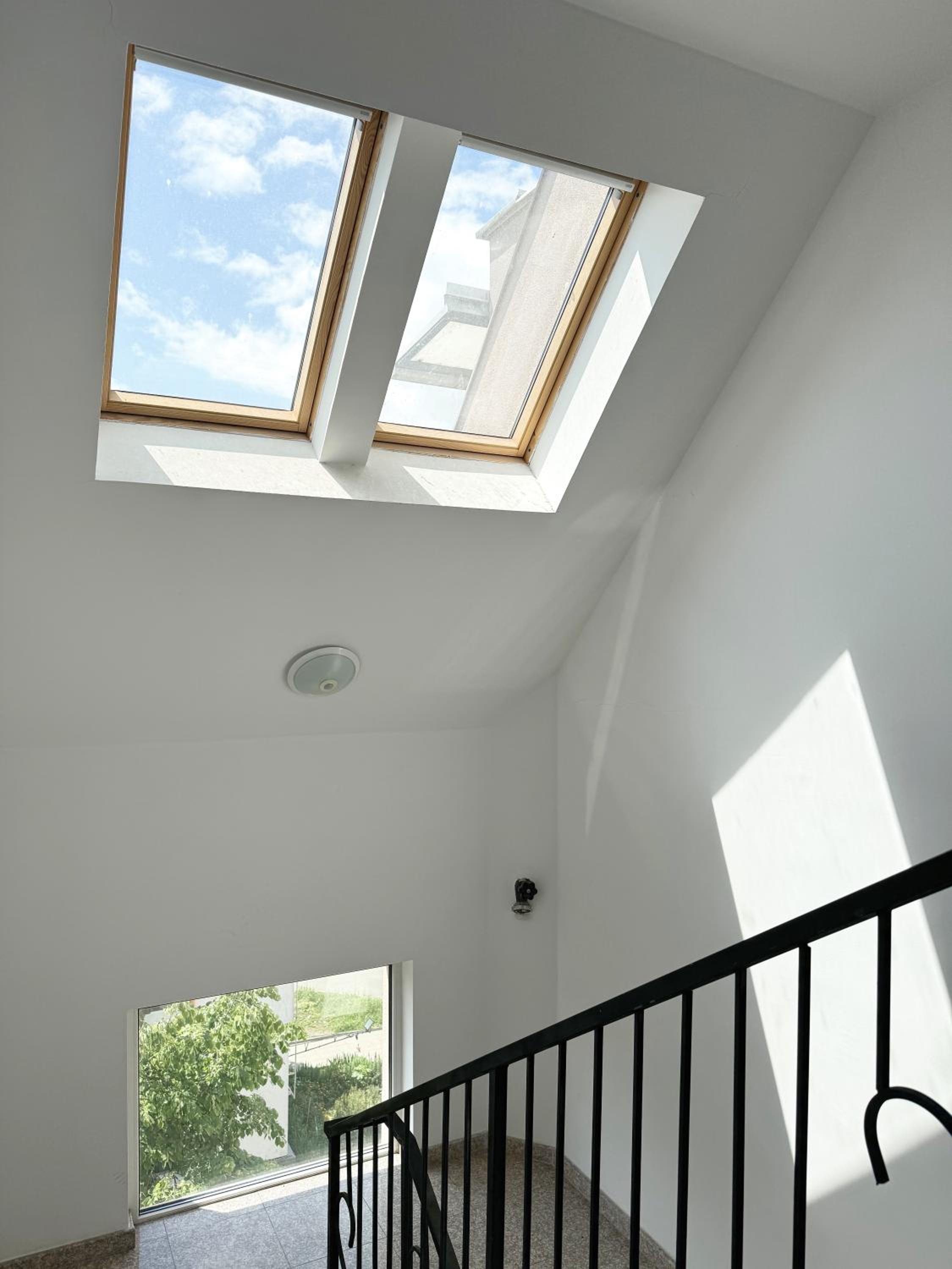 Artistic Apartment for 4 Guests in Burgas