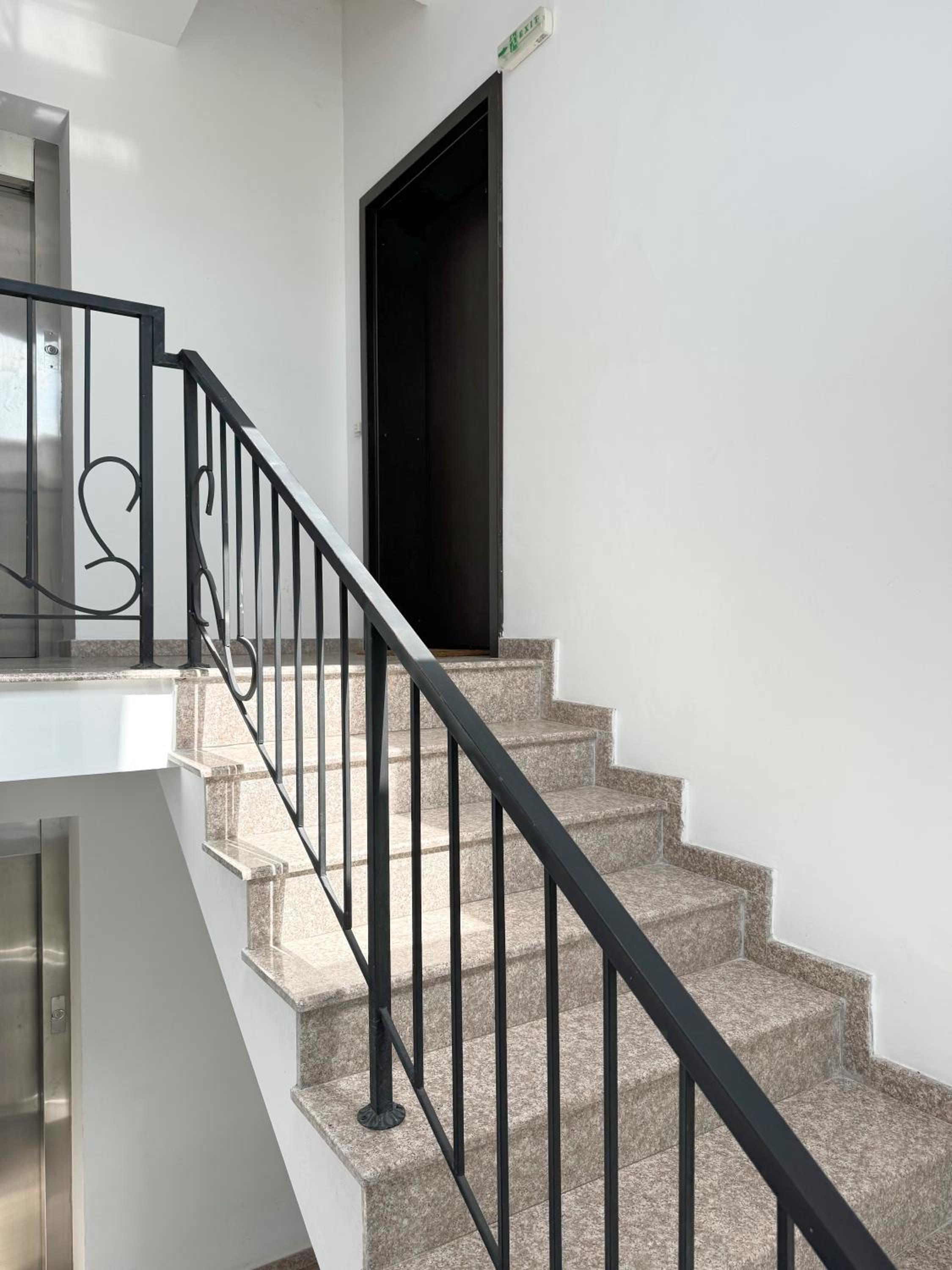 Artistic Apartment for 4 Guests in Burgas