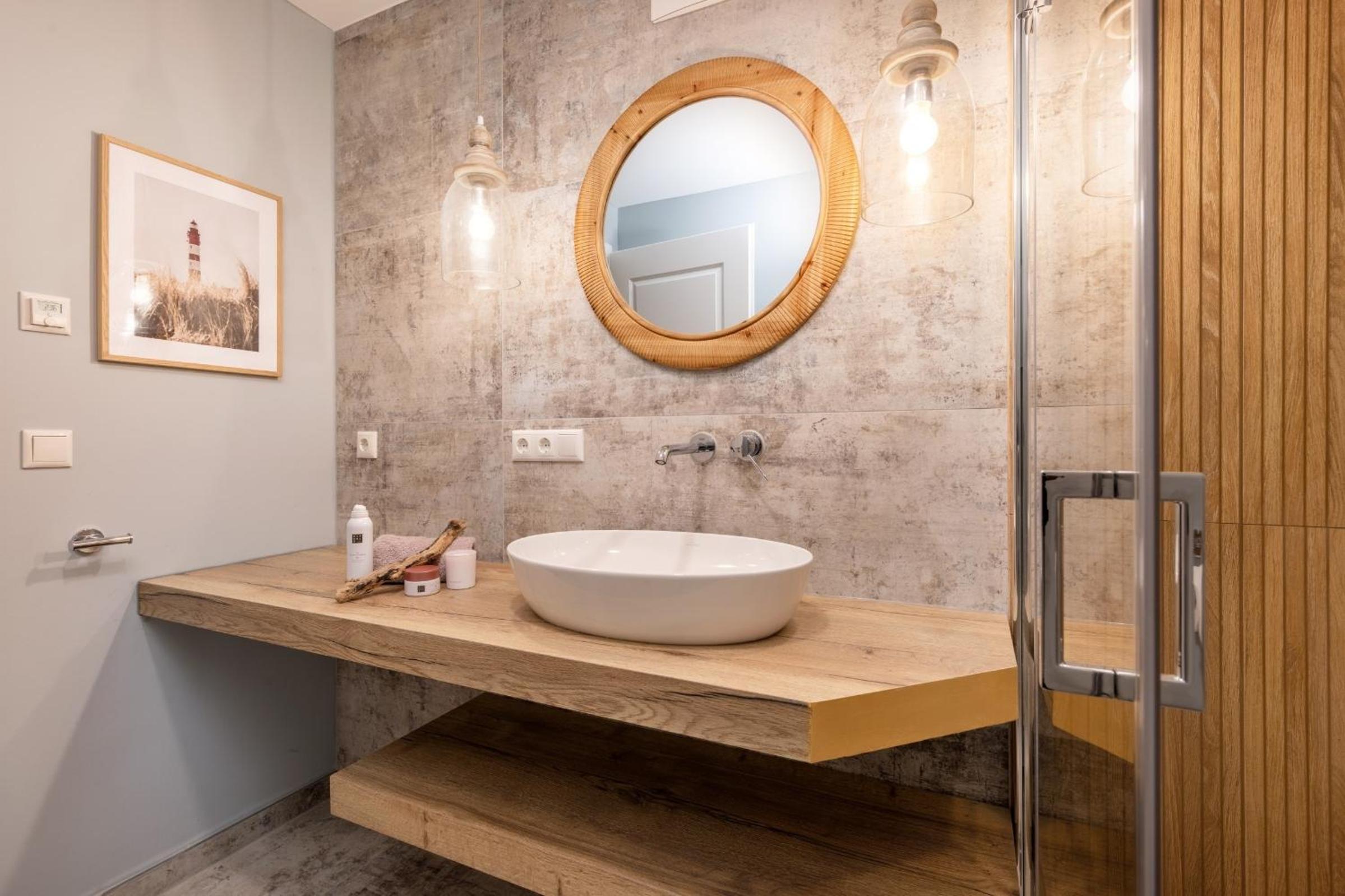 Störtebekers Perle en Zingst — bathroom