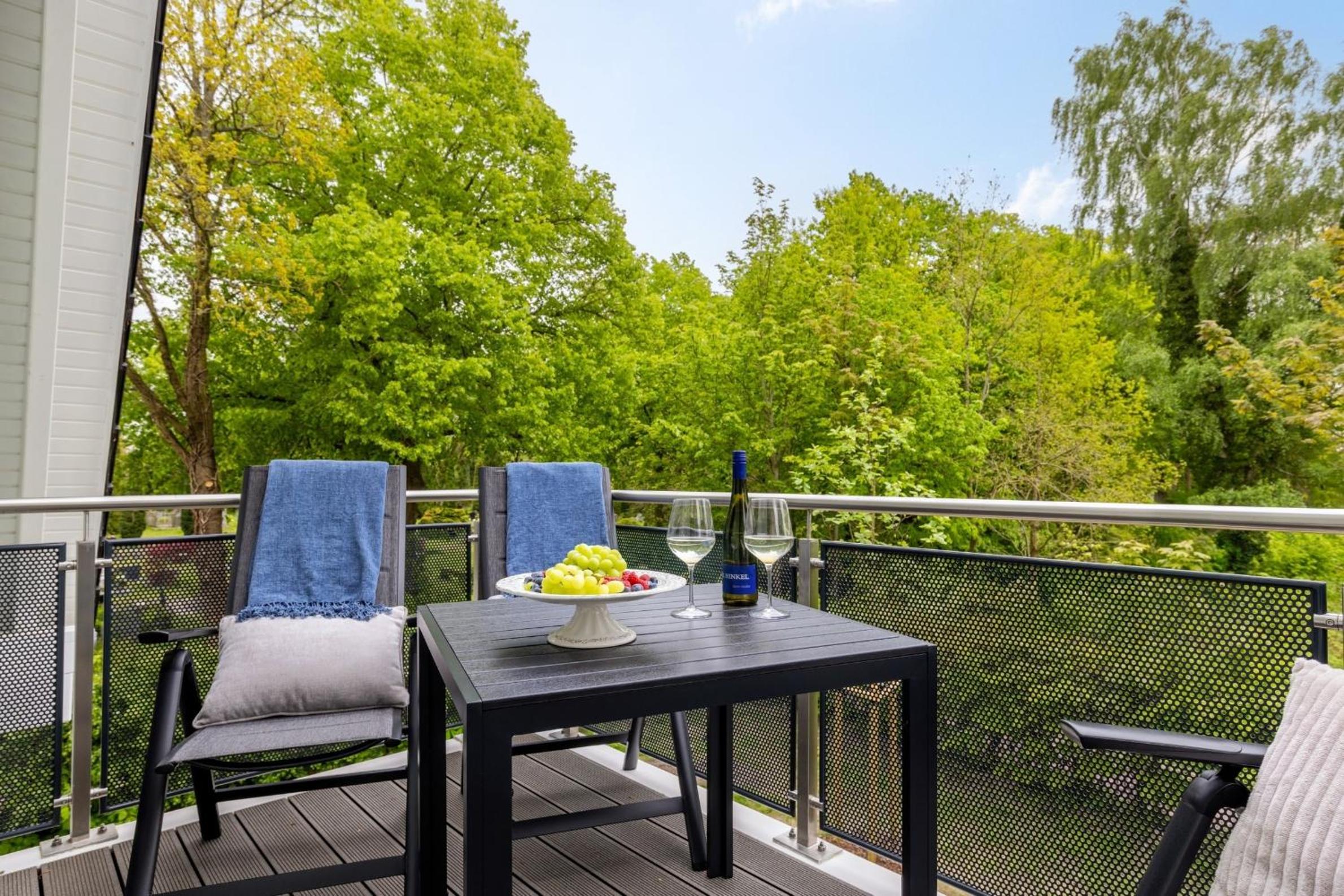 Störtebekers Perle en Zingst — balance & terrace