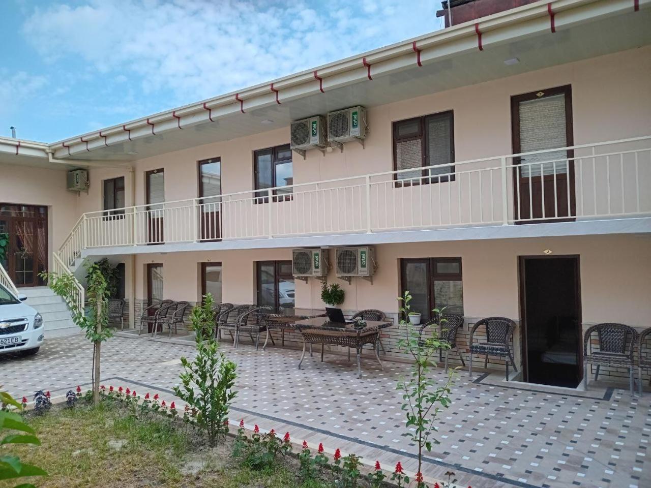 RAXMATJON Hotel