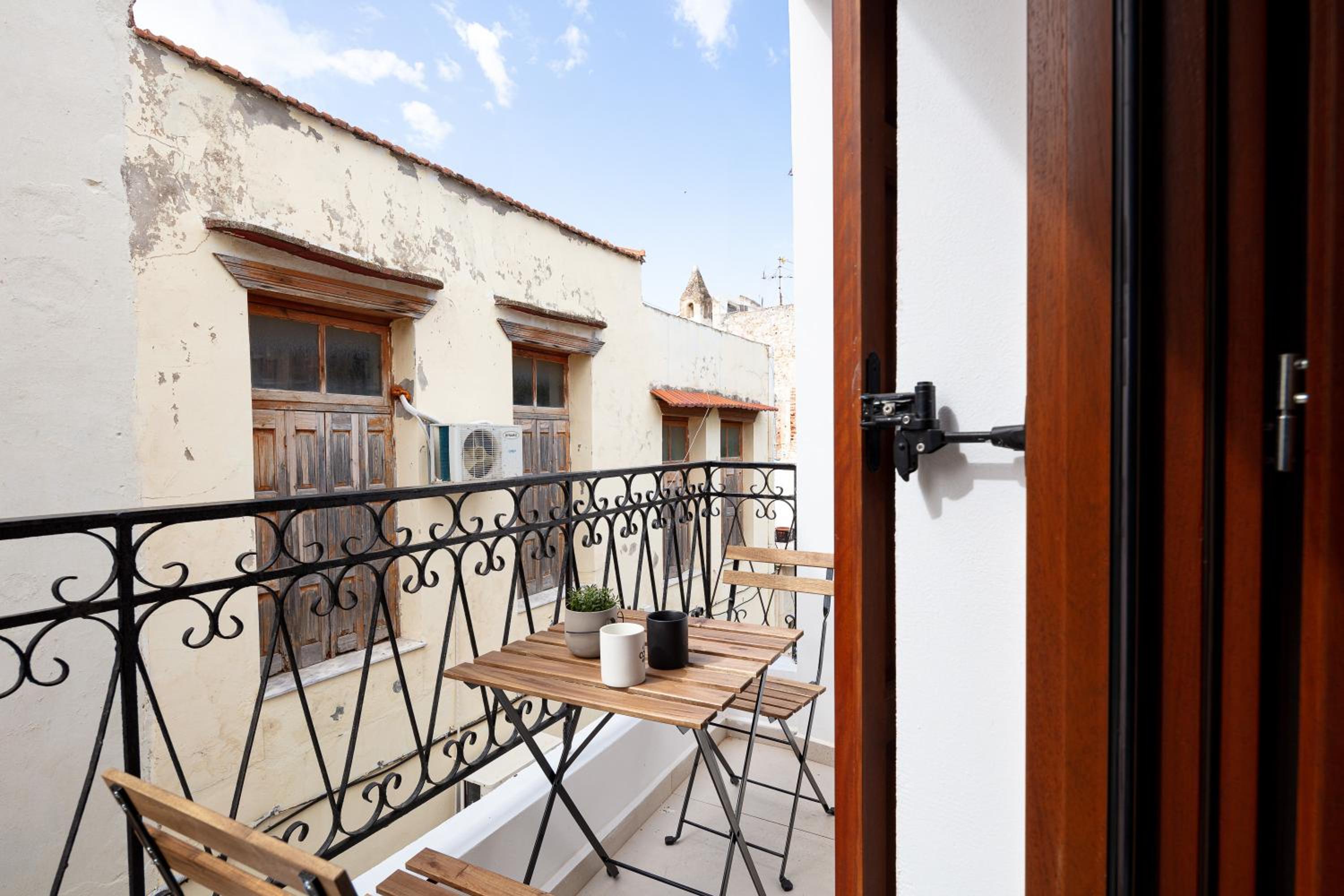 Ebenus Residence photo 2