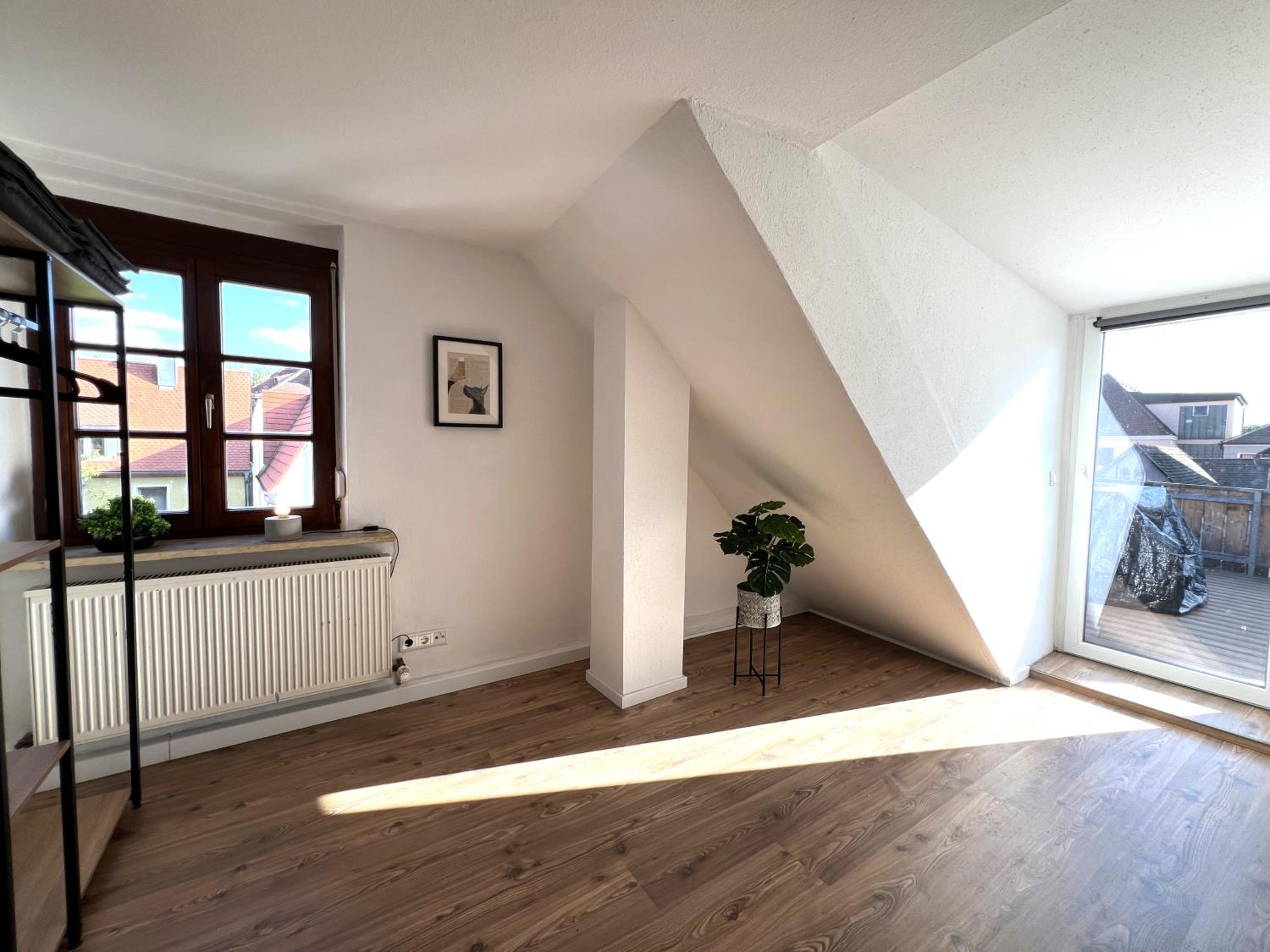 Ferienwohnung Gunzenhausen, Innenstadt, Dachterrasse, Stellplatz