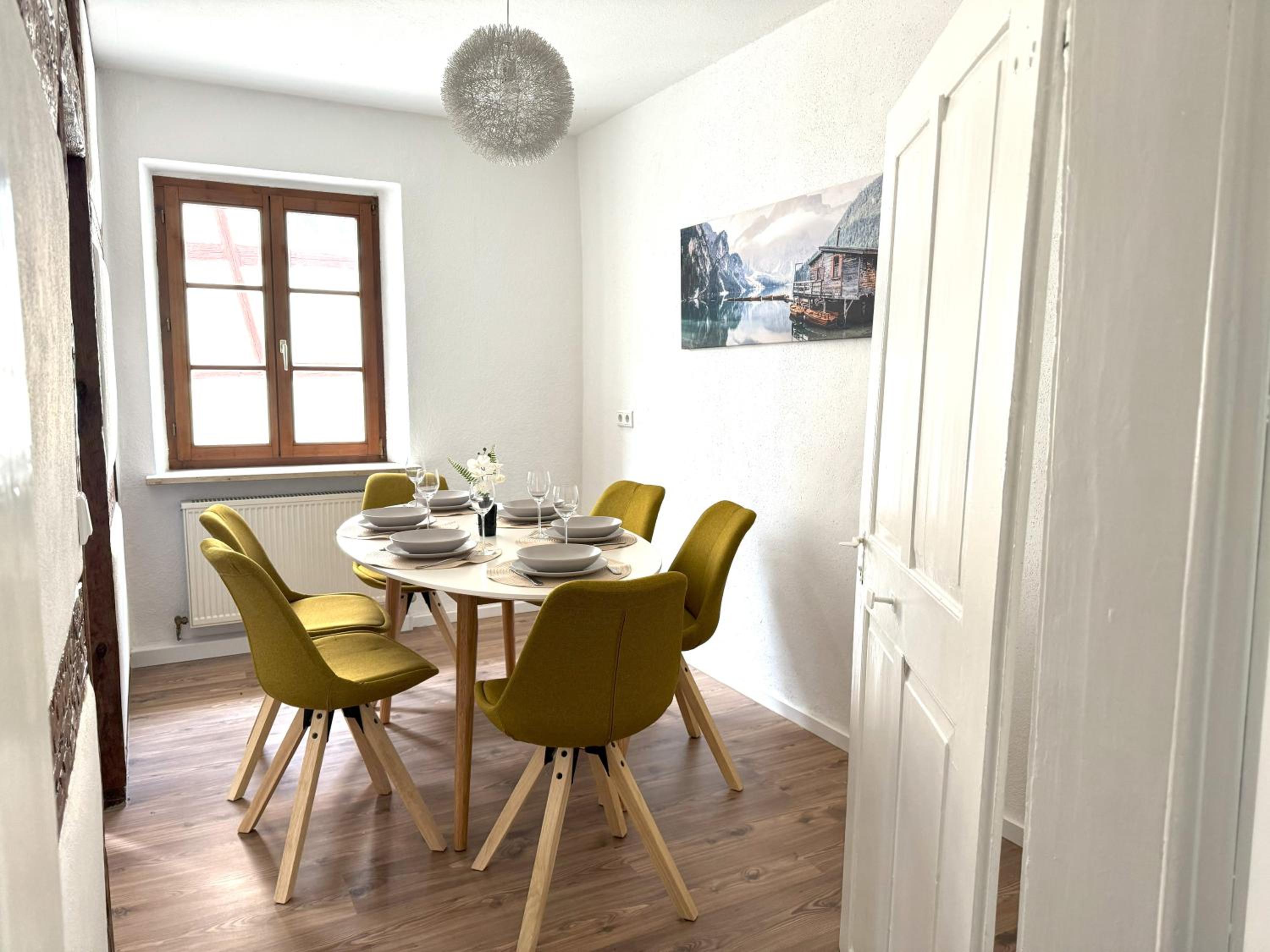 Ferienwohnung Gunzenhausen, Innenstadt, Dachterrasse, Stellplatz