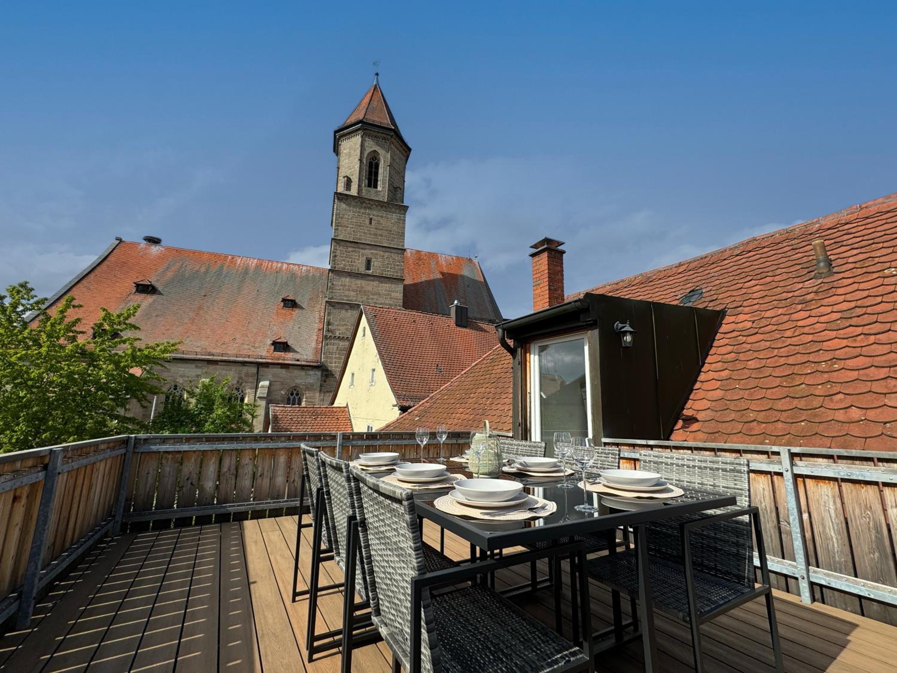 Ferienwohnung Gunzenhausen, Innenstadt, Dachterrasse, Stellplatz