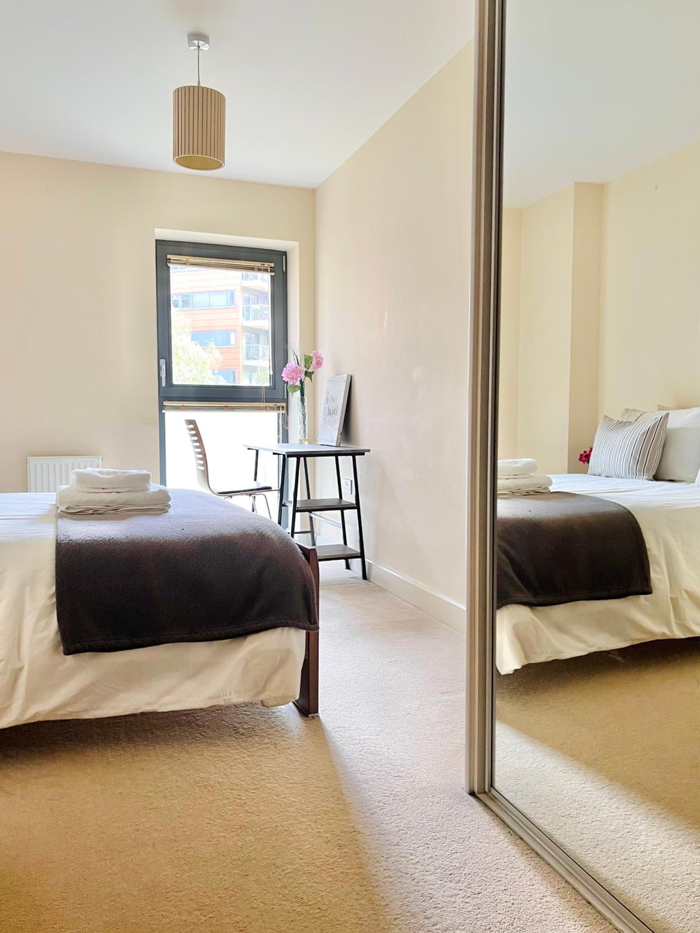Canada Water SE16 7AQ 2bed apartment