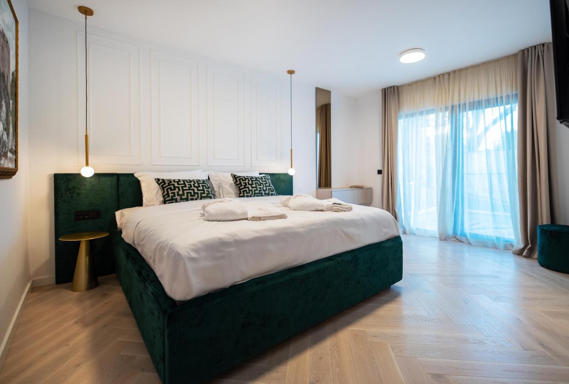 Cascade Luxury Apartments