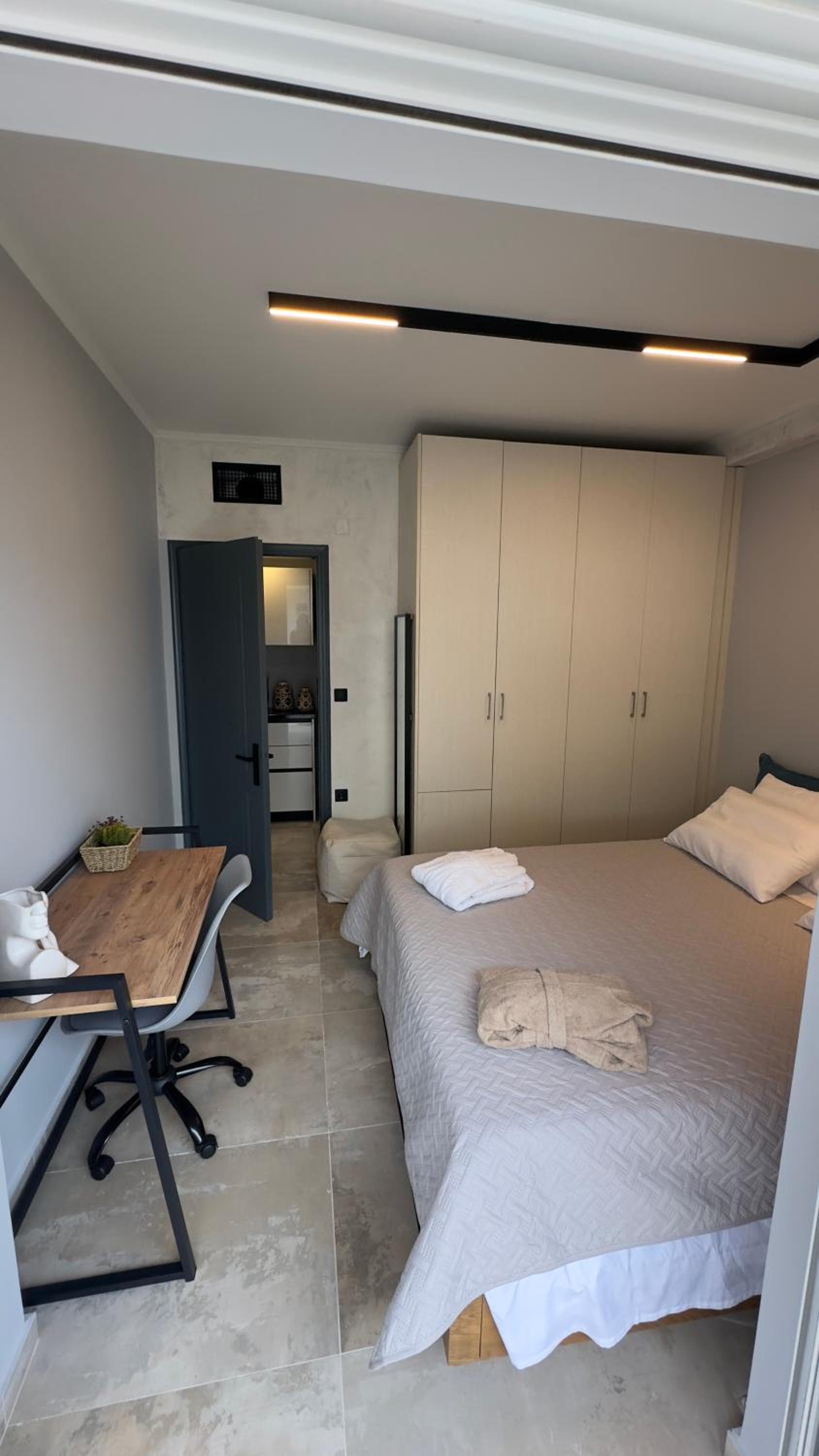 George luxury living