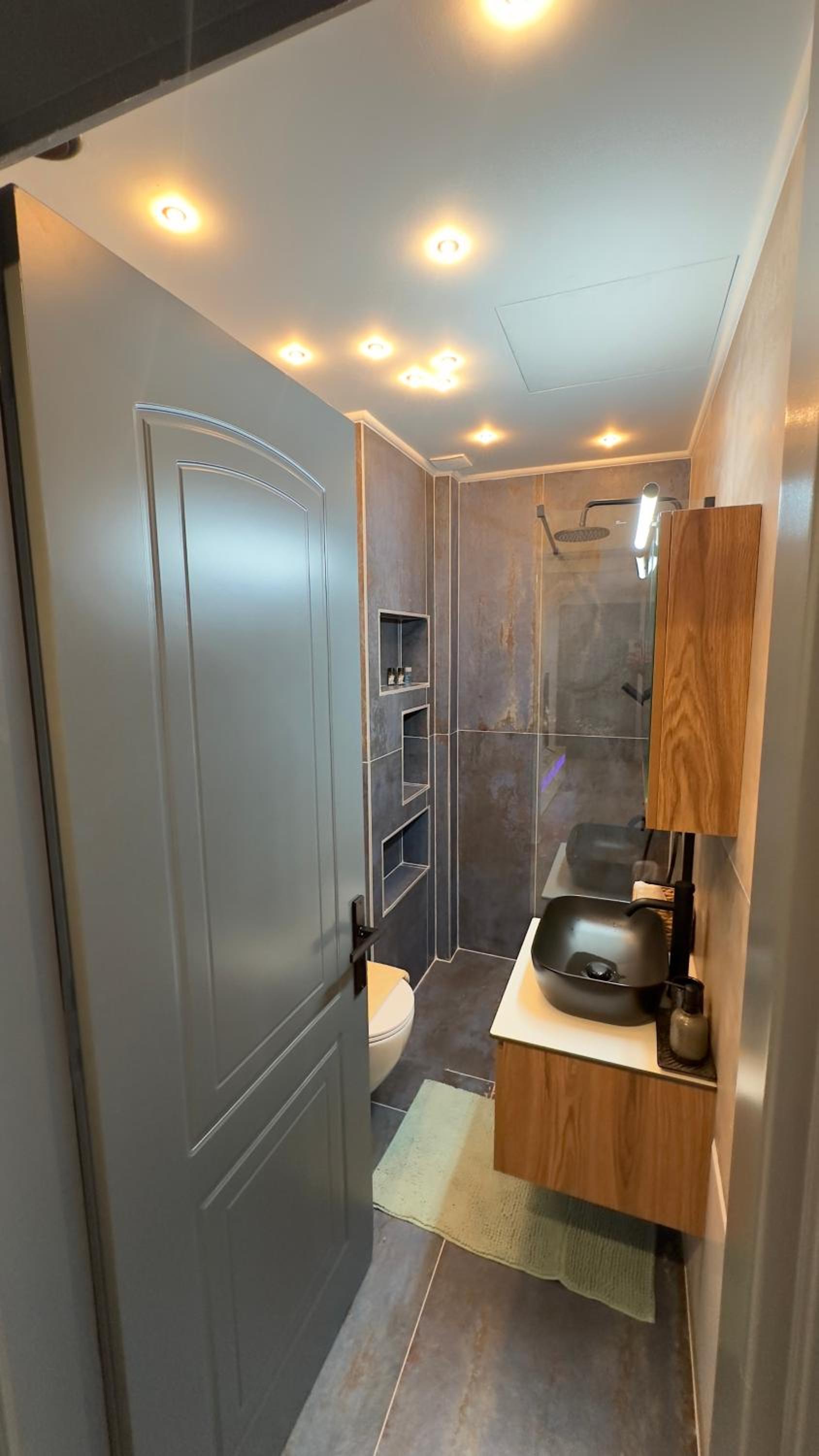 George luxury living