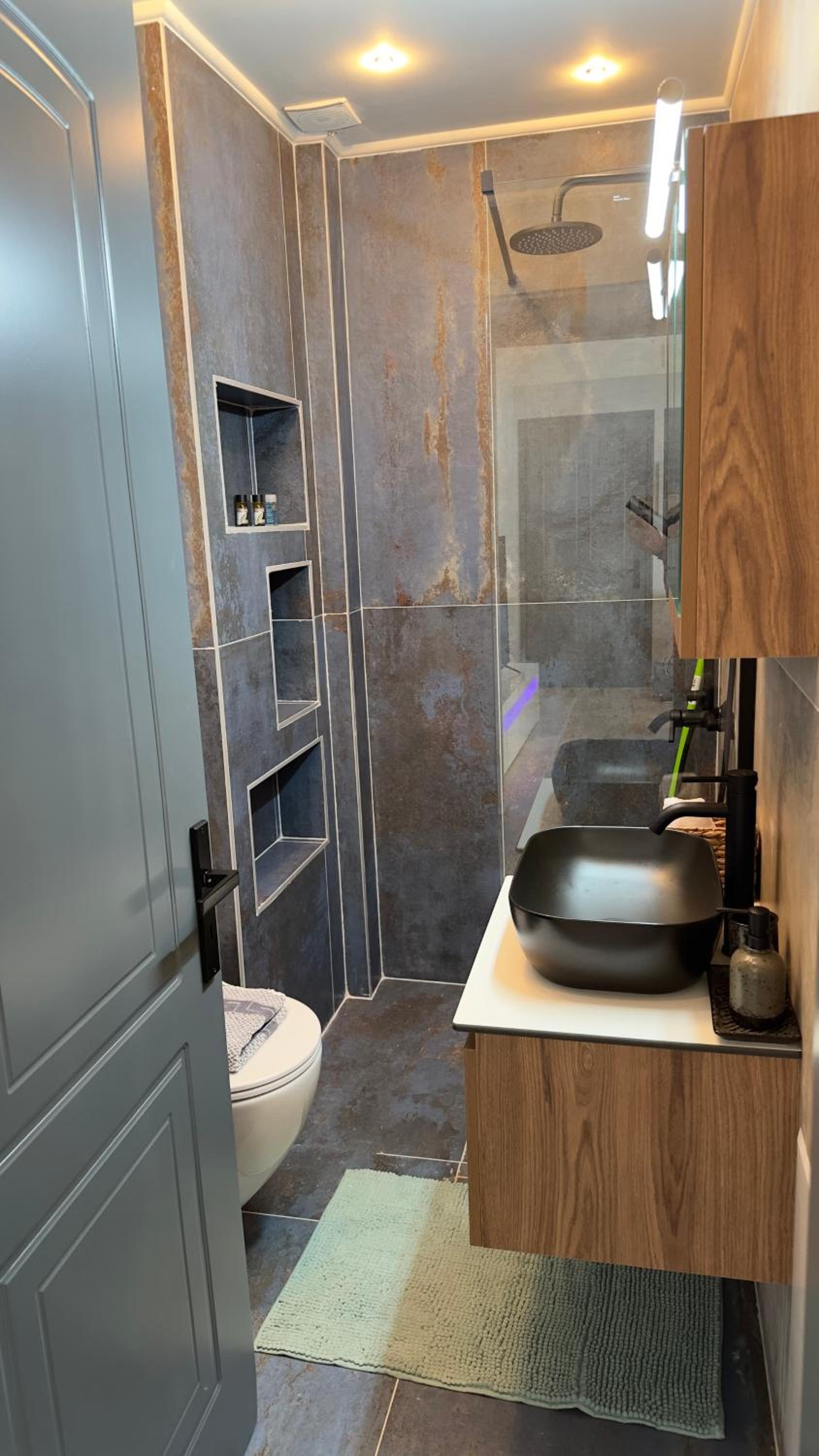 George luxury living